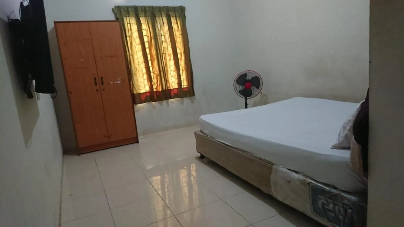 Bedroom, Bed in Hotel O Pondok Sugie SyariahNearJembatan Siak