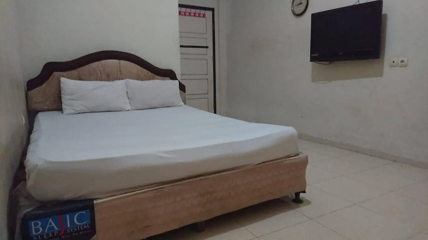 Bedroom, Bed in Hotel O Pondok Sugie SyariahNearJembatan Siak