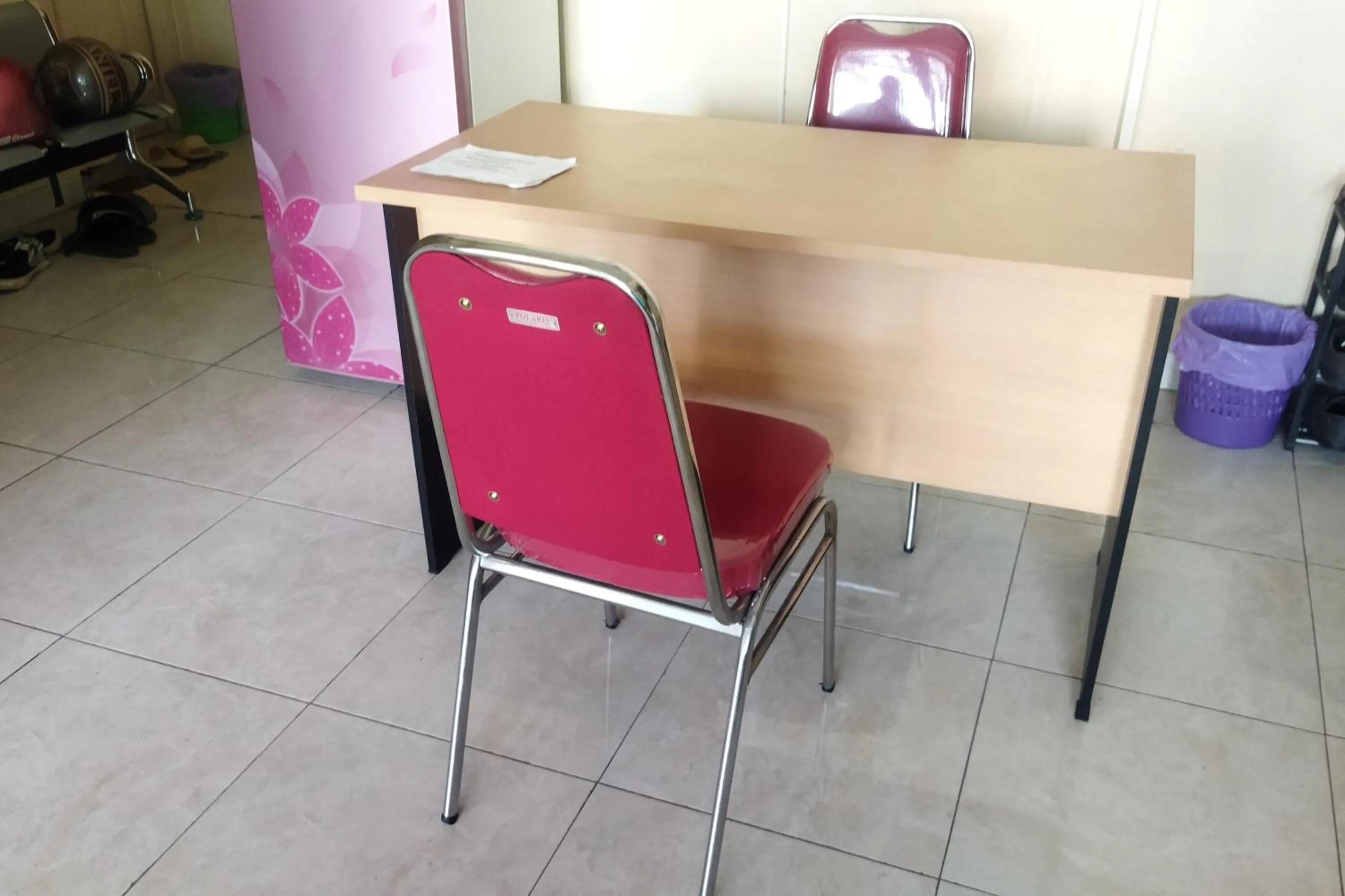 Lobby or reception in SPOT ON 93442 Widya Homestay SyariahNearBandara Sultan Syarif Kasim II