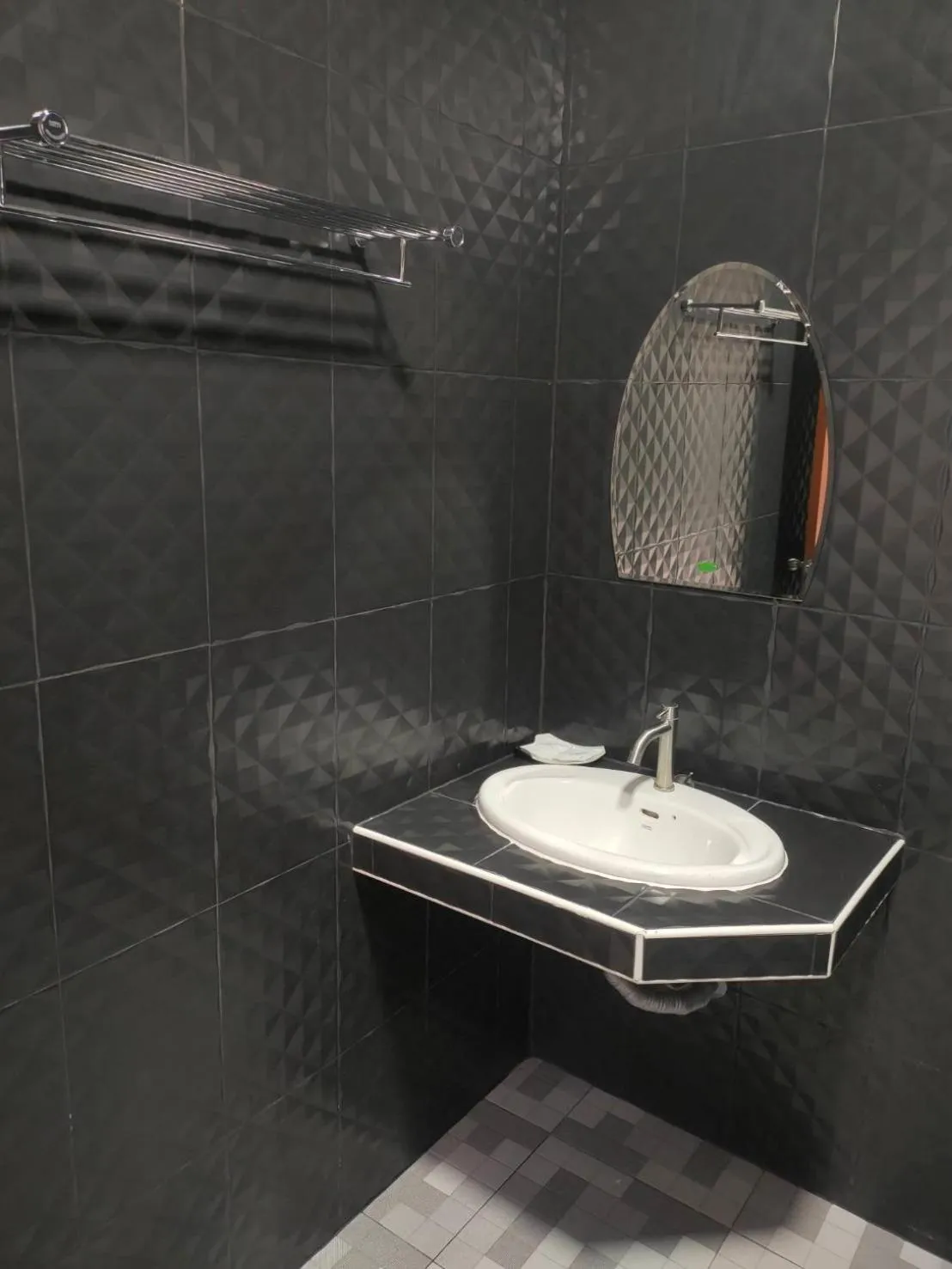 Bathroom in Golden House Hotel Sakaeo