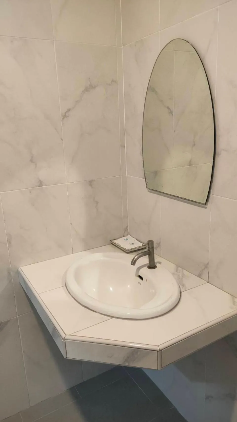 Bathroom in Golden House Hotel Sakaeo