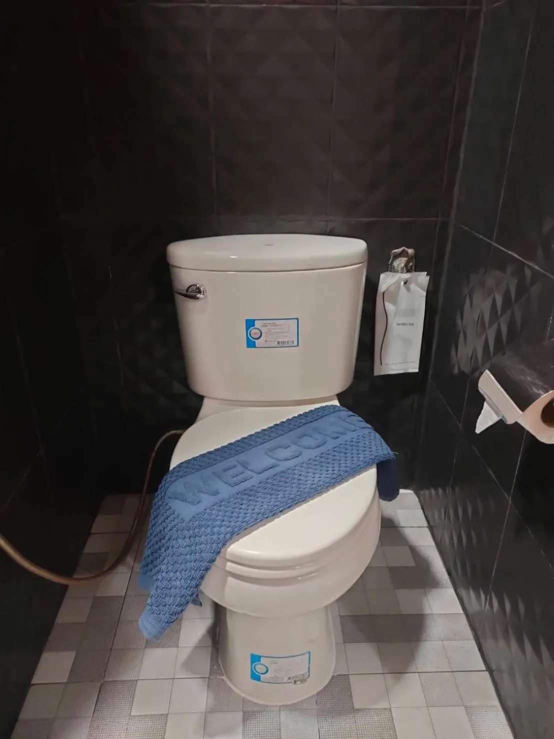 Bathroom in Golden House Hotel Sakaeo