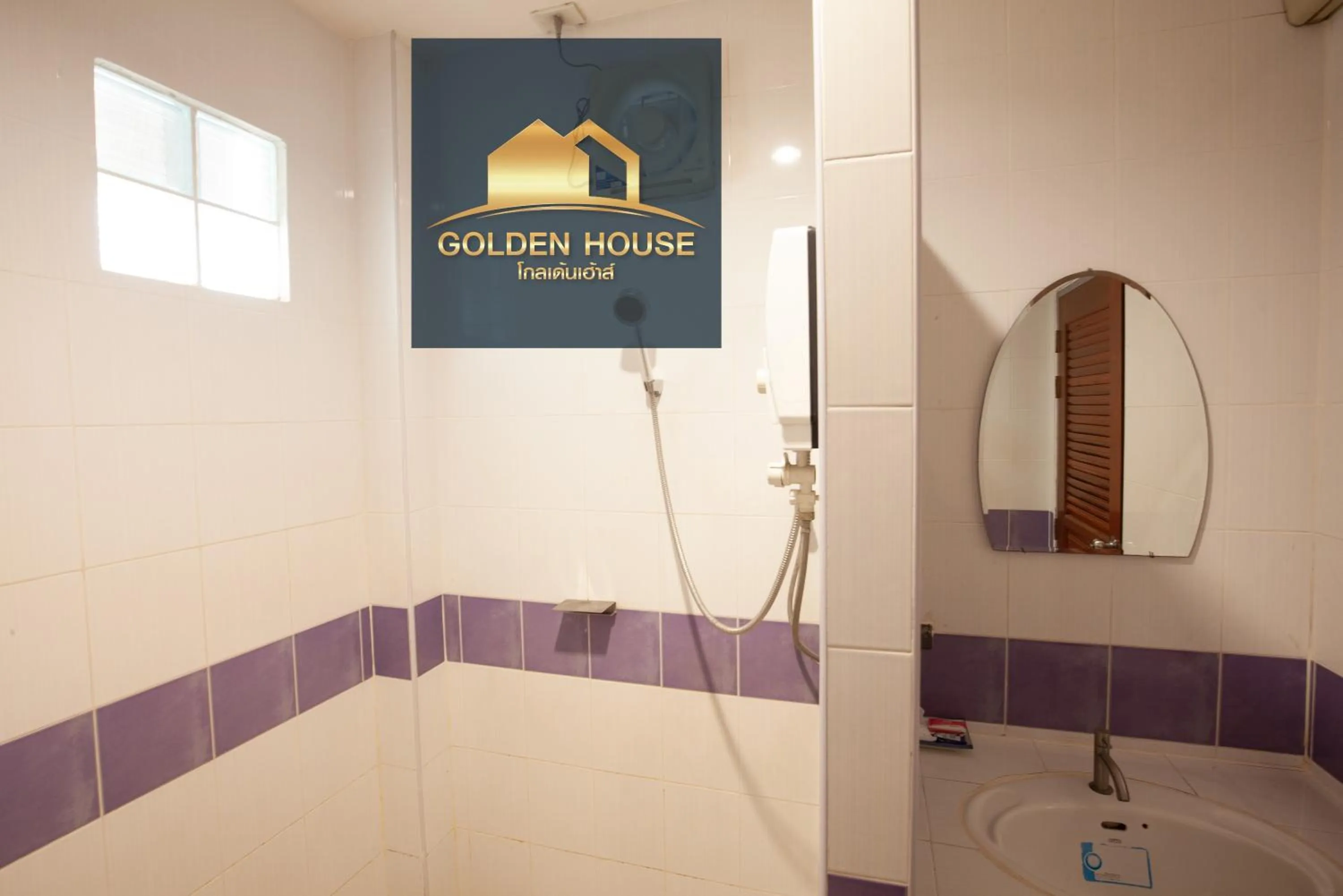 Bathroom in Golden House Hotel Sakaeo