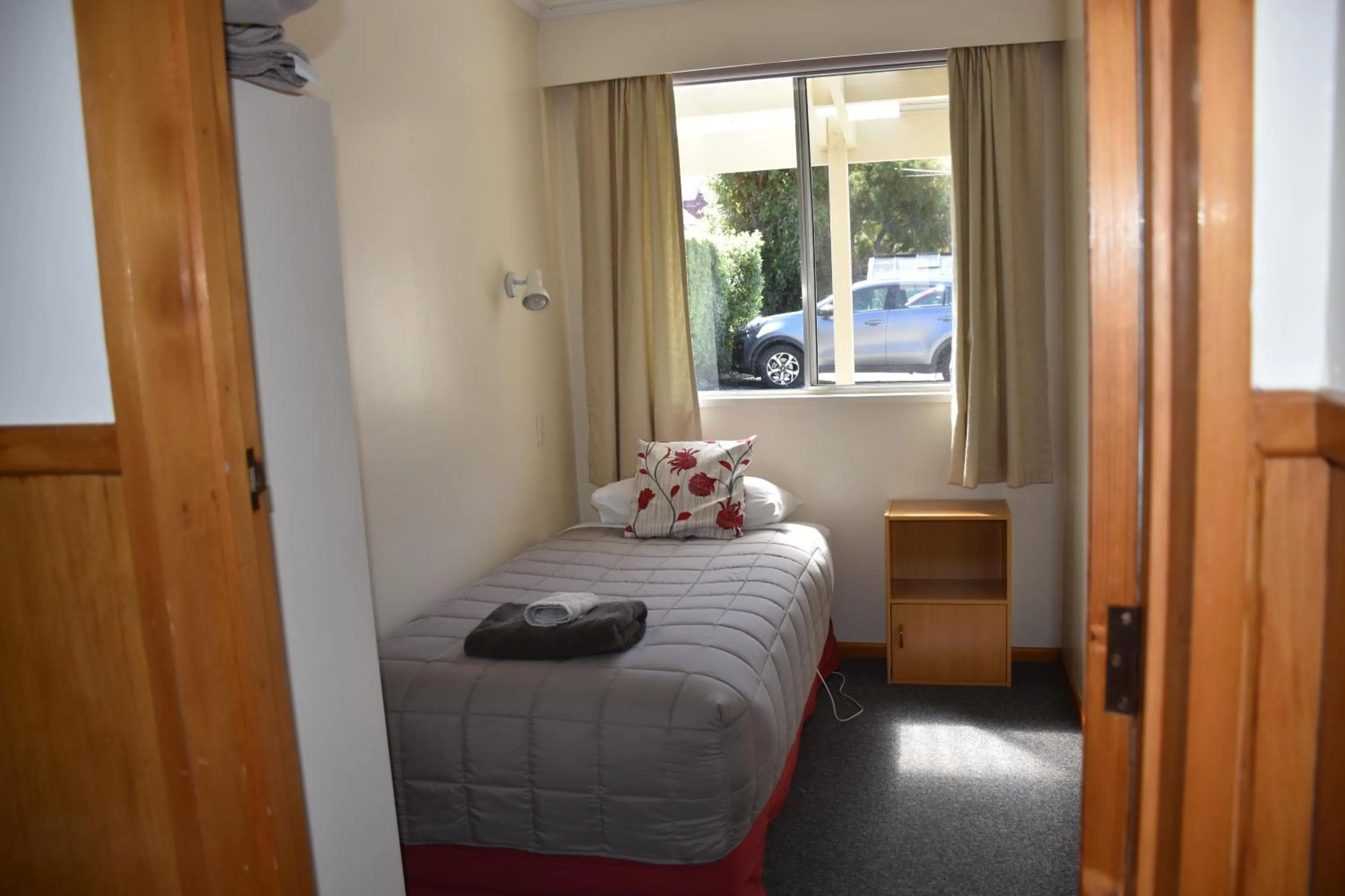 Bed in Roxburgh Motels