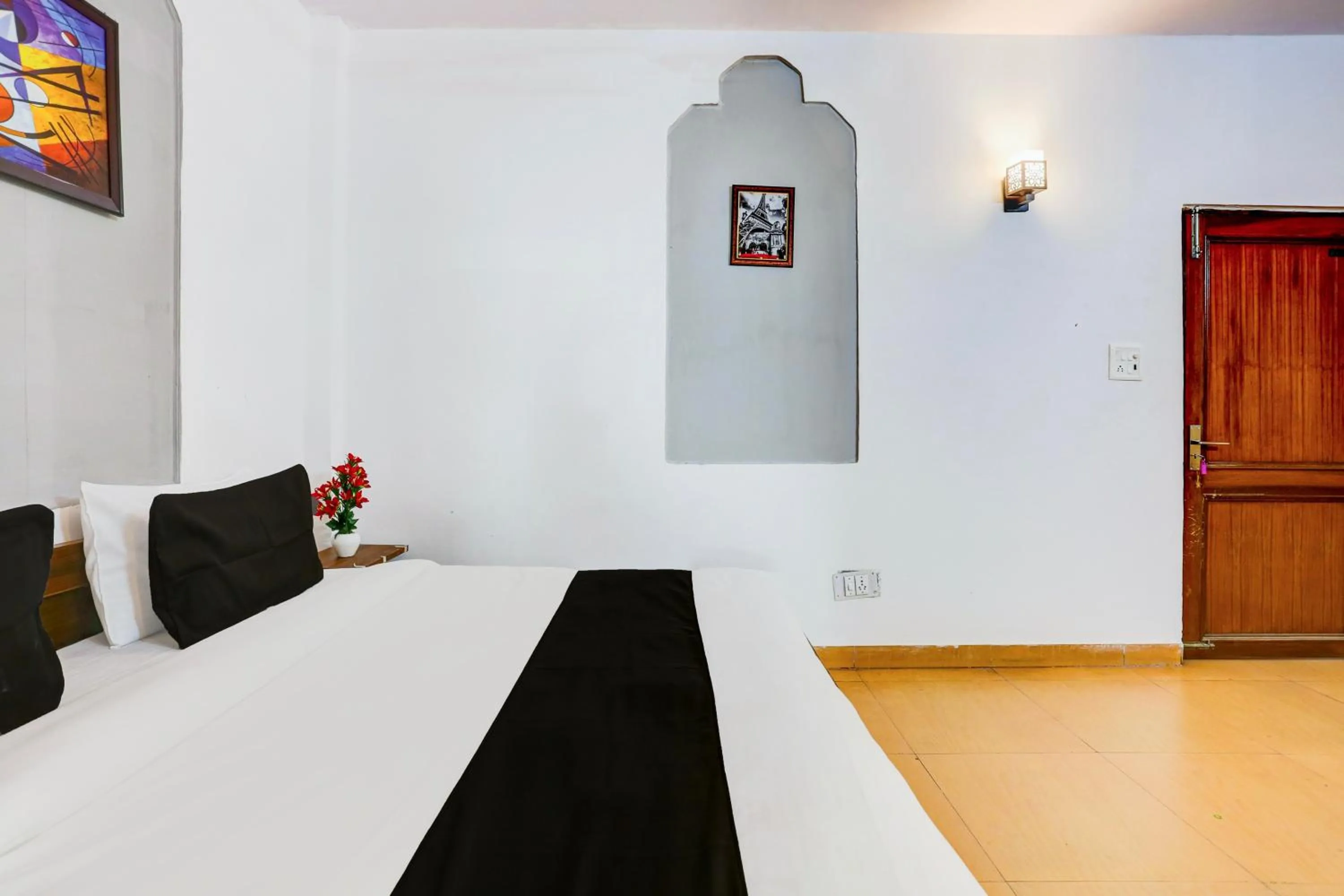 Bedroom, Bed in Hotel O KC