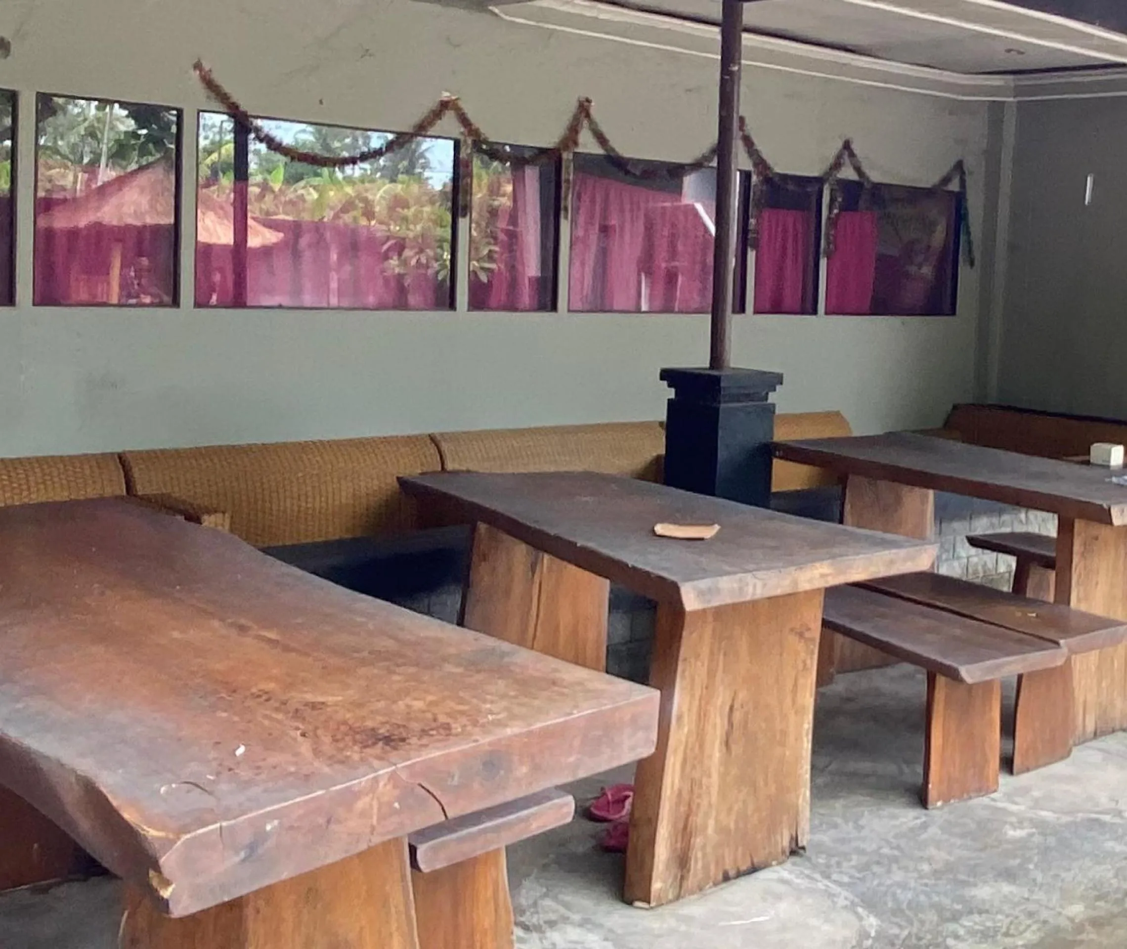 Lobby or reception in Hotel O Gians Homestay Near SMKN 2 Kuripan