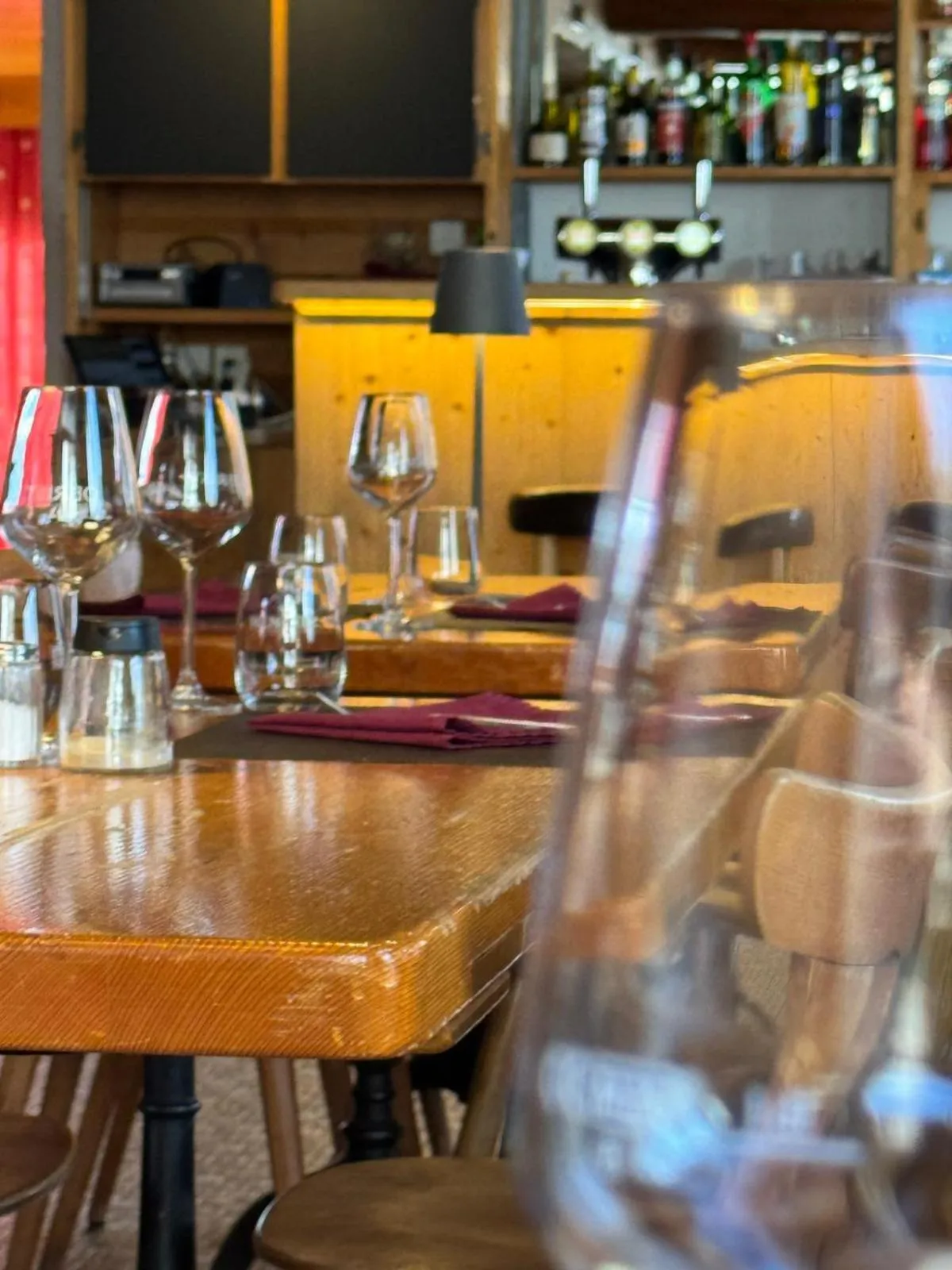 Restaurant/places to eat in Hotel La Tour d'Aï