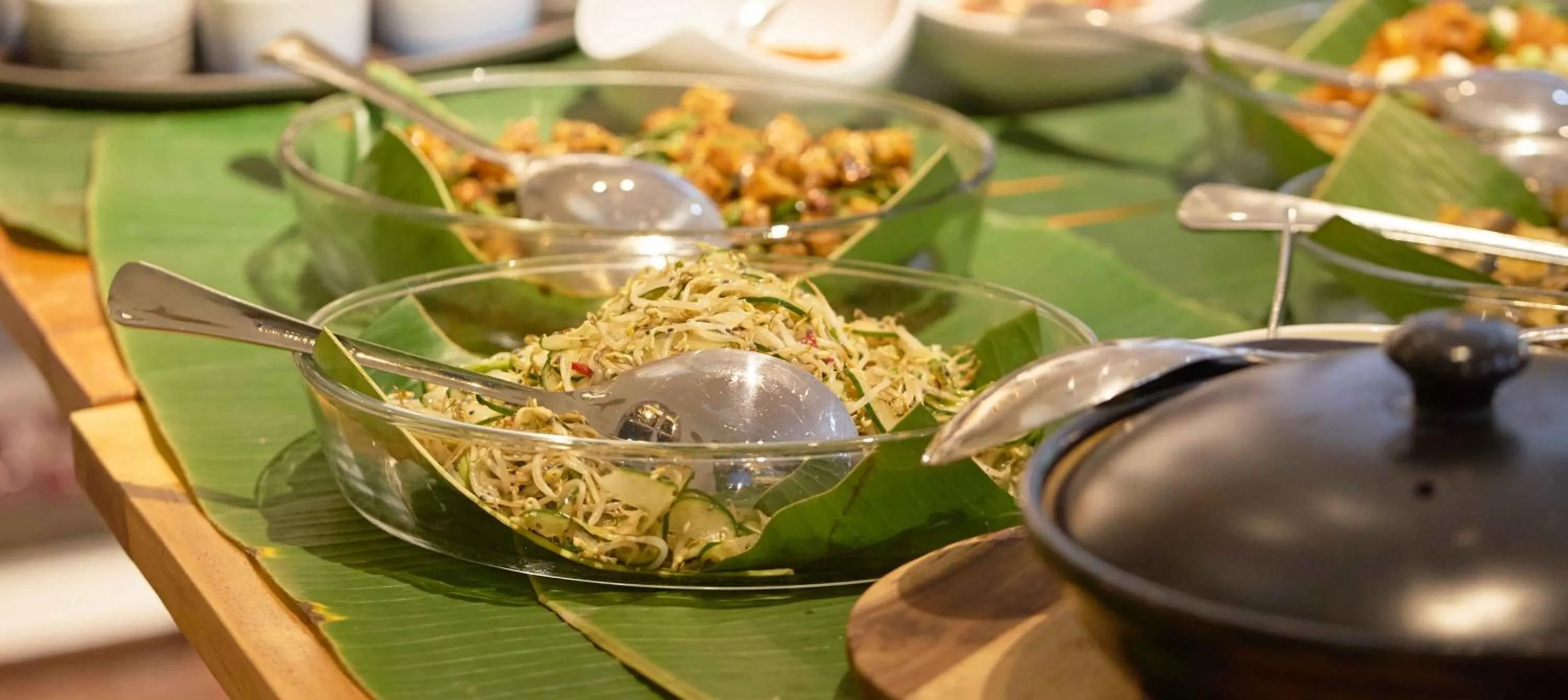 Restaurant/places to eat in Risna Homestay