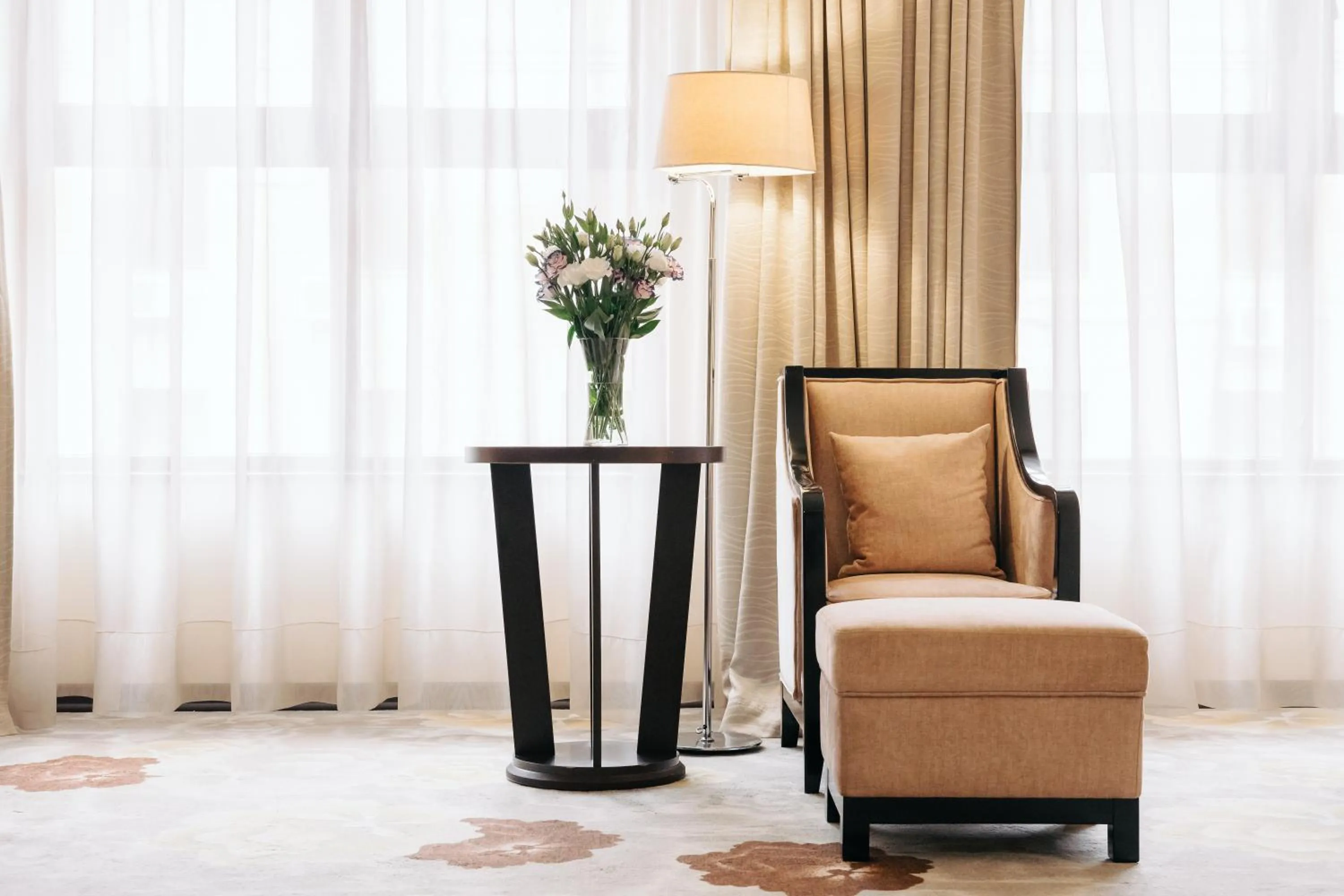 Living room in Paris Hotel Yerevan