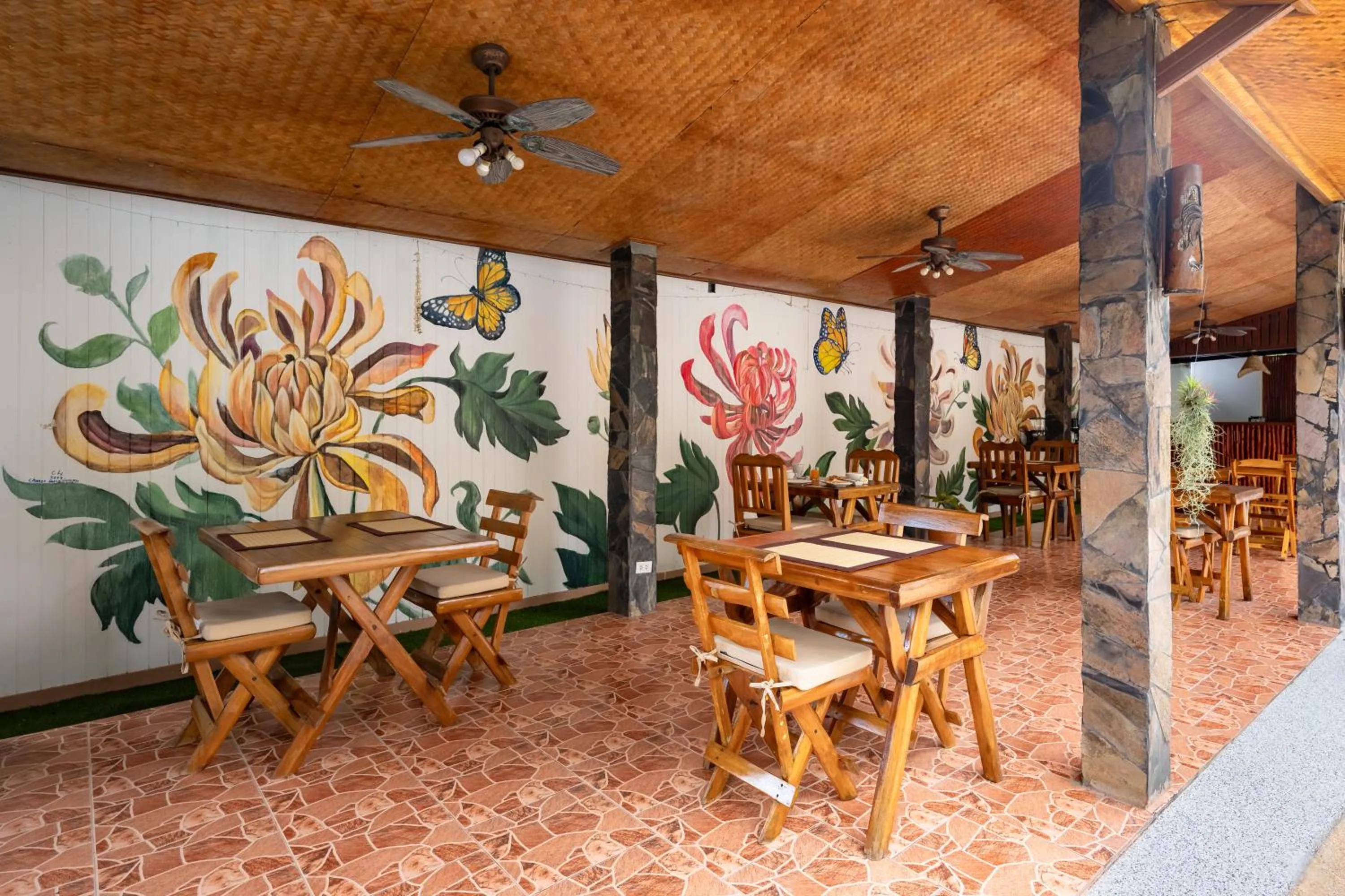 Restaurant/places to eat in Tropical Heavens Garden Samui