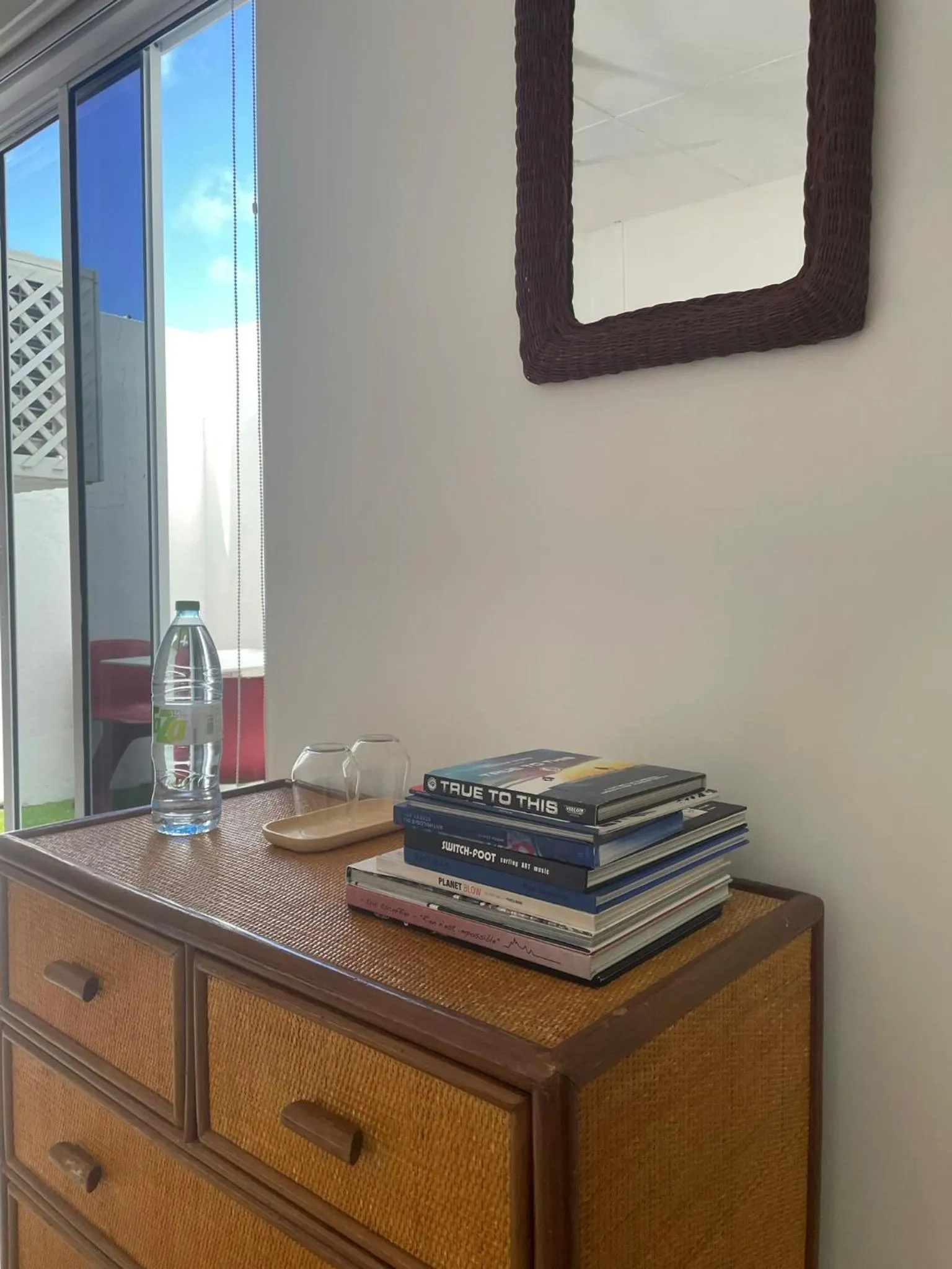 Library in EQ SURF RETREAT