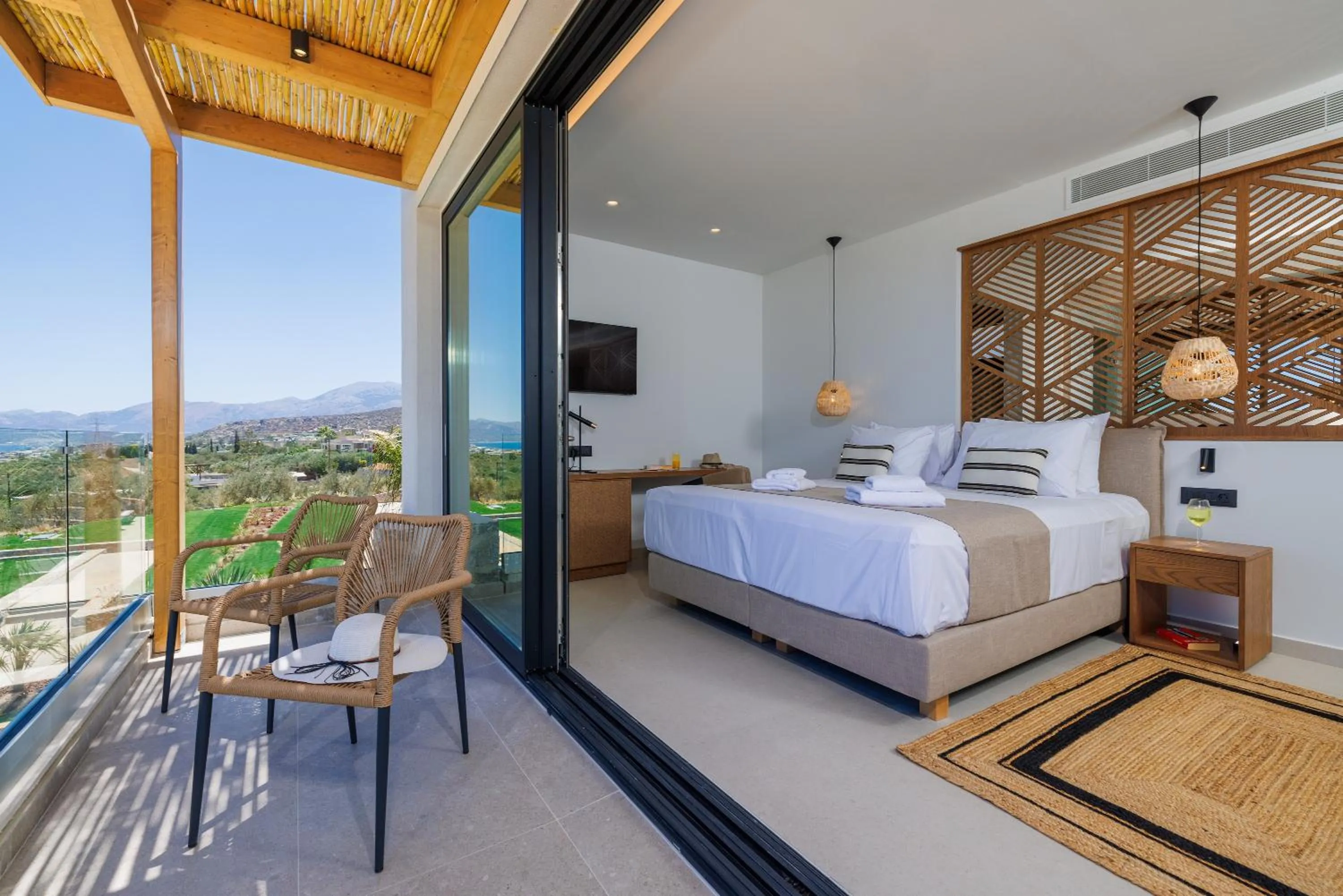 Bed in Deos Luxury Suites - Adults Only