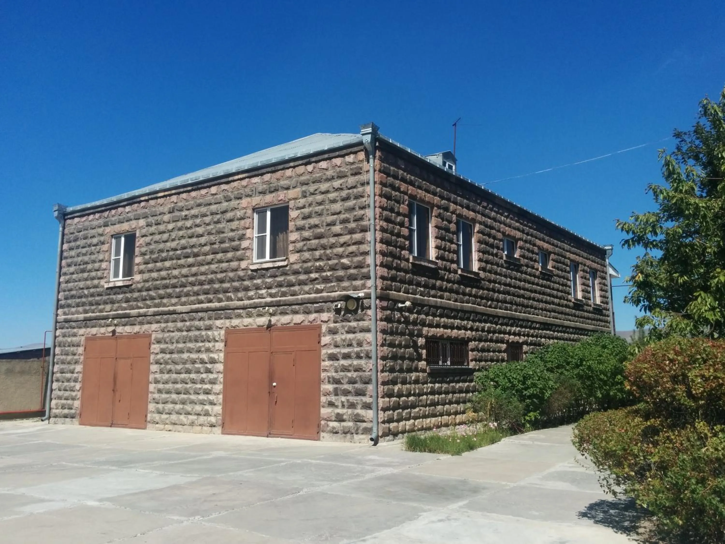 Property building in Erazank Hotel