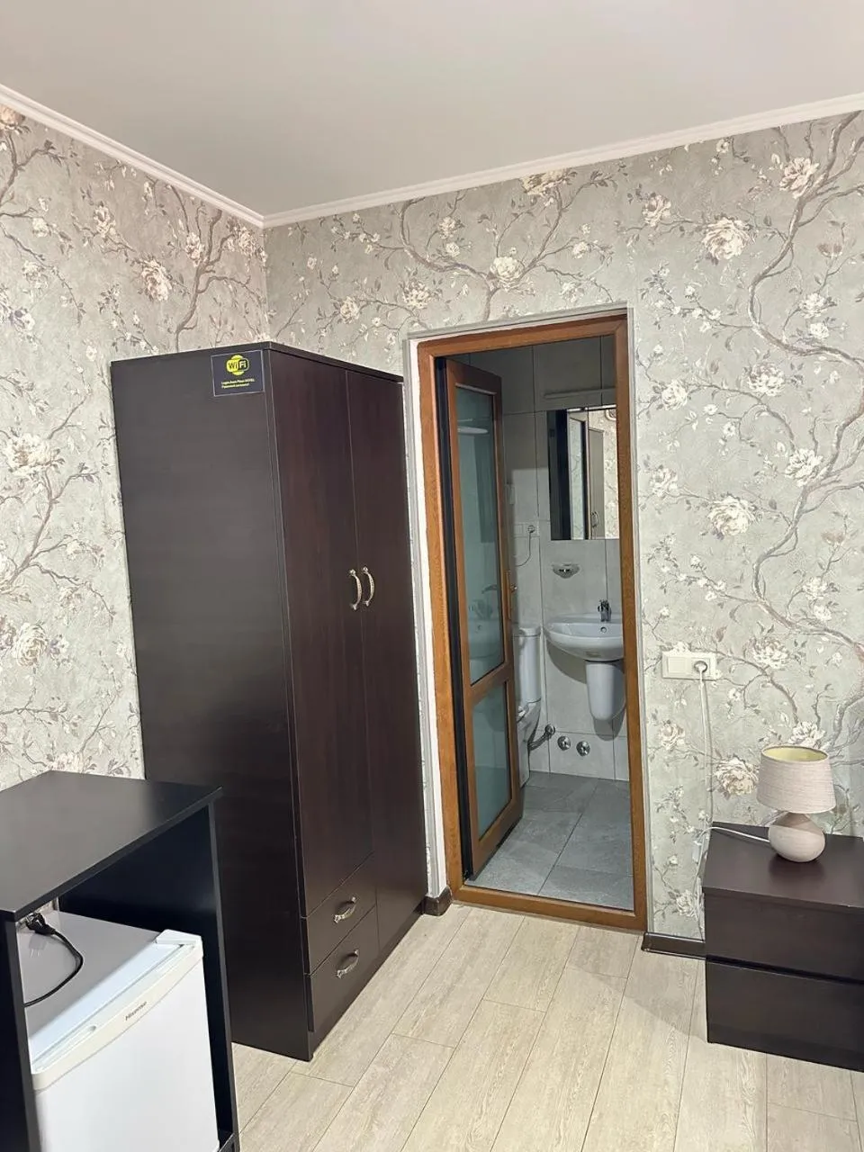 Toilet in Red Fox Guesthouse