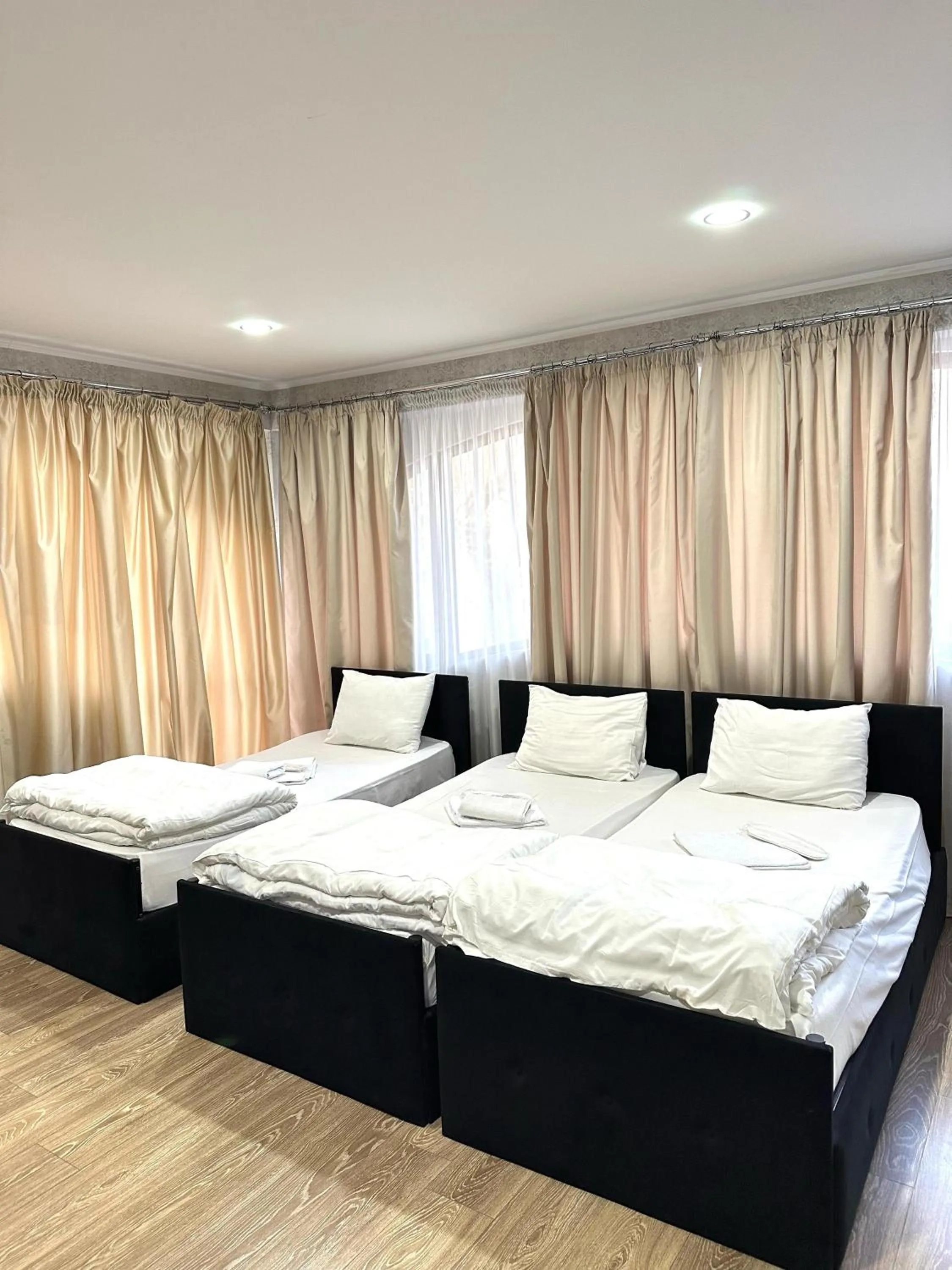 Bed in Red Fox Guesthouse