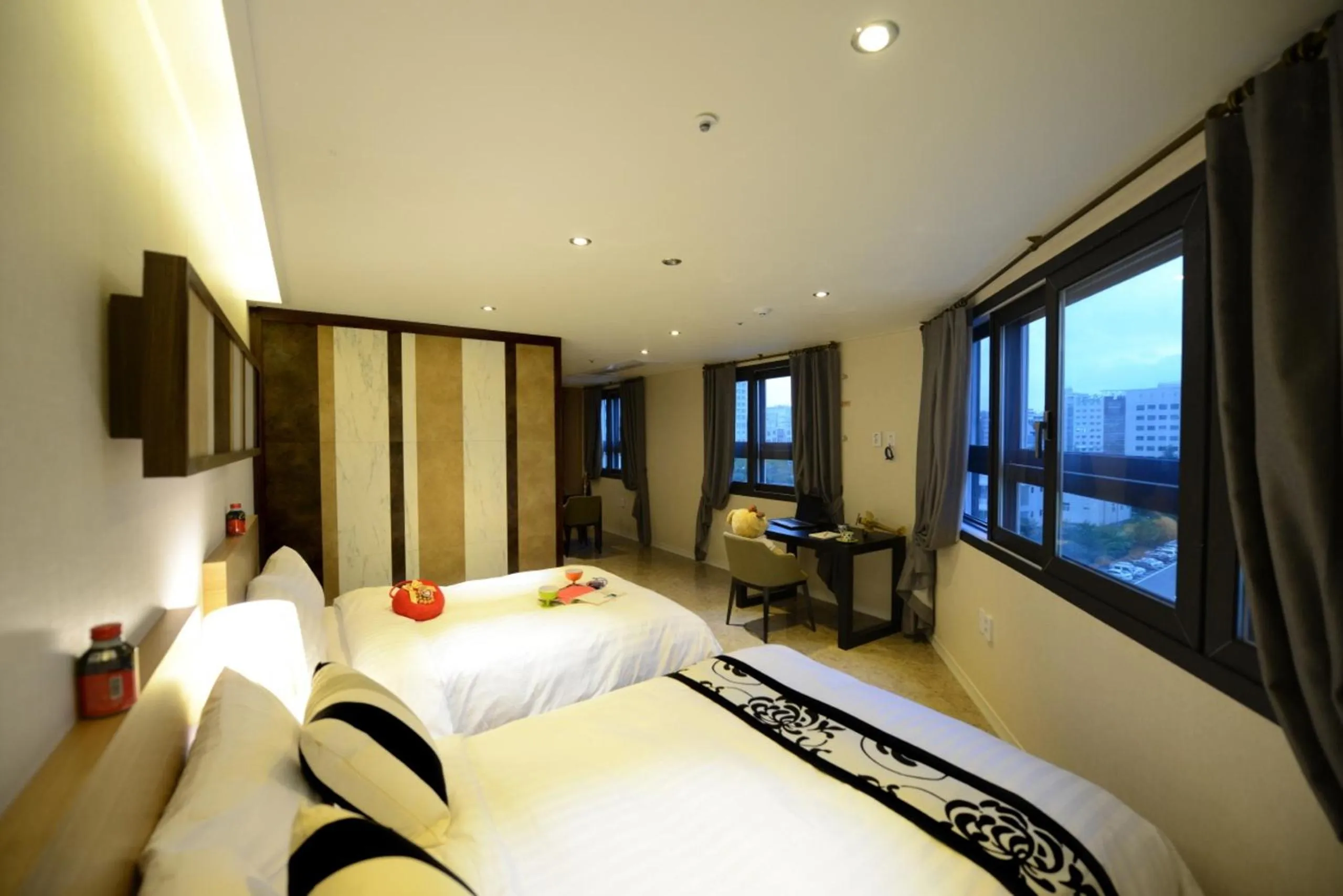Photo of the whole room, Bed in Dunsan Graytone Hotel