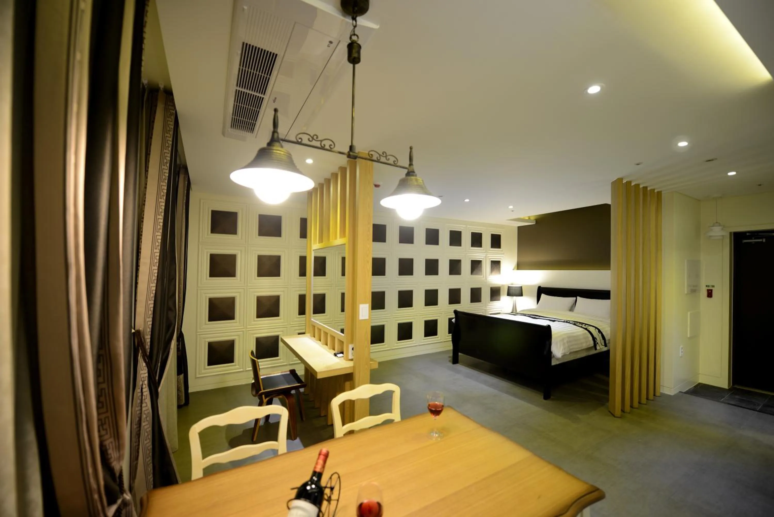 Bed in Dunsan Graytone Hotel