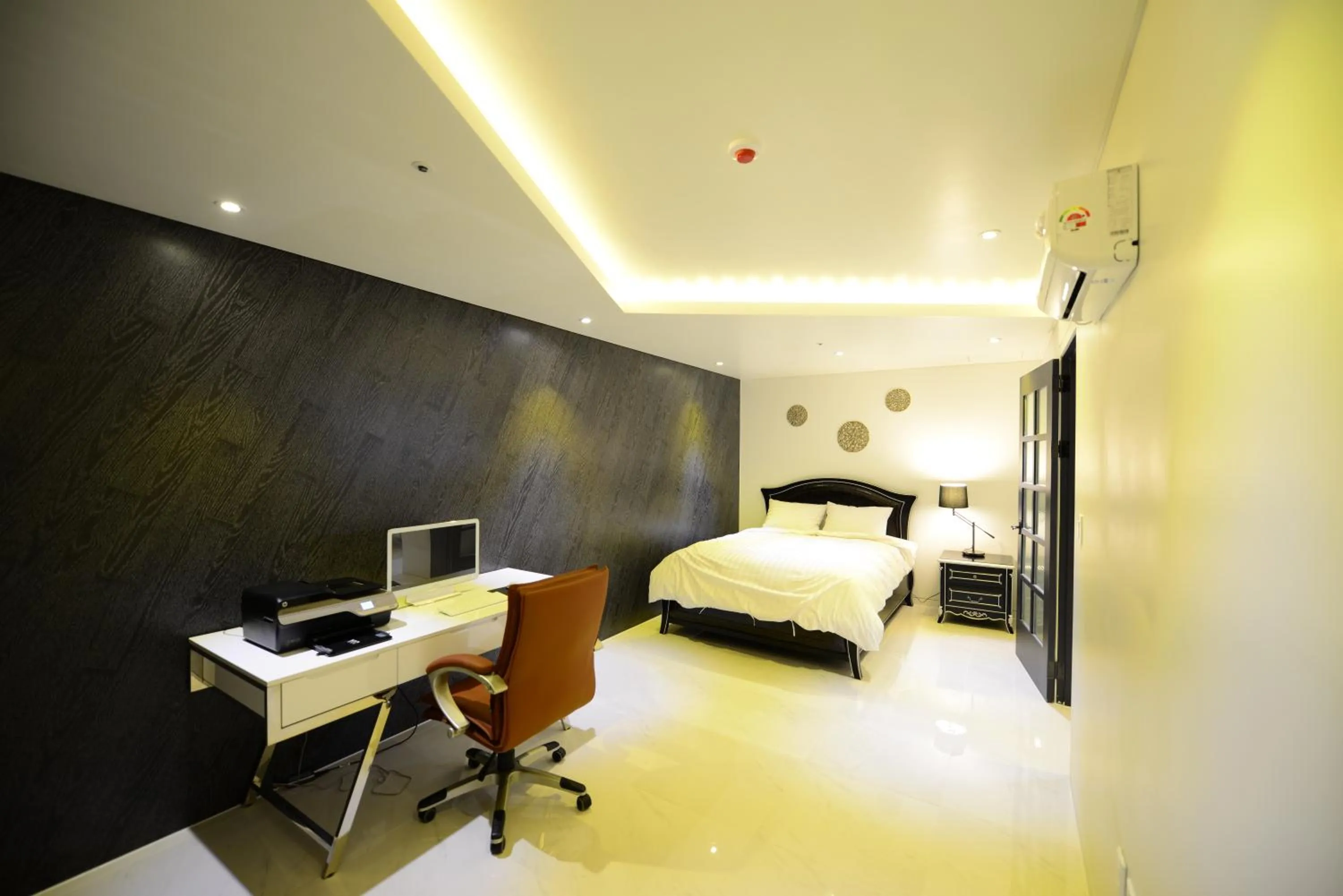 Bed in Dunsan Graytone Hotel