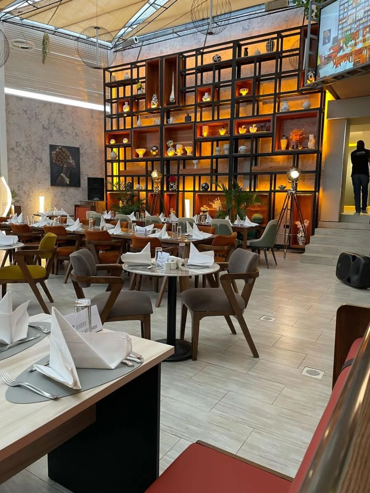 Emboita Hotel Limited