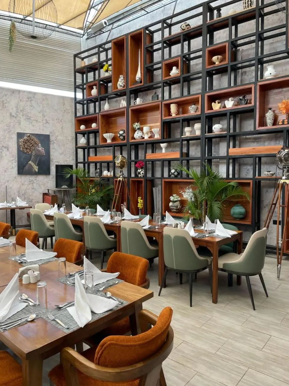 Emboita Hotel Limited