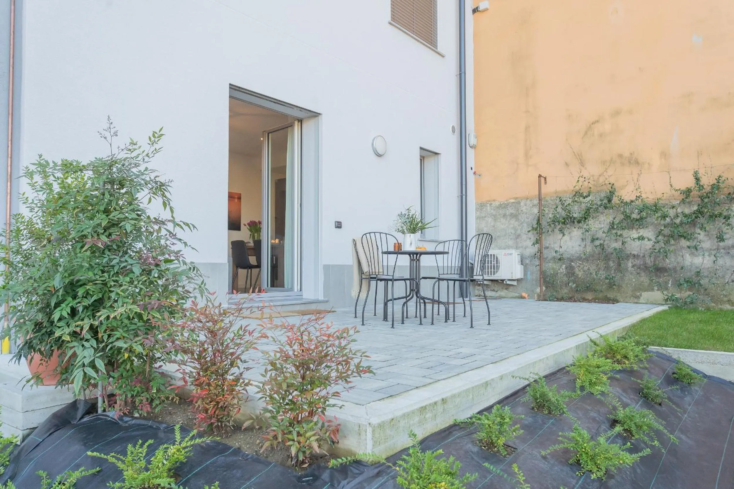 Other in Isola Felice Grandate by Rent All Como