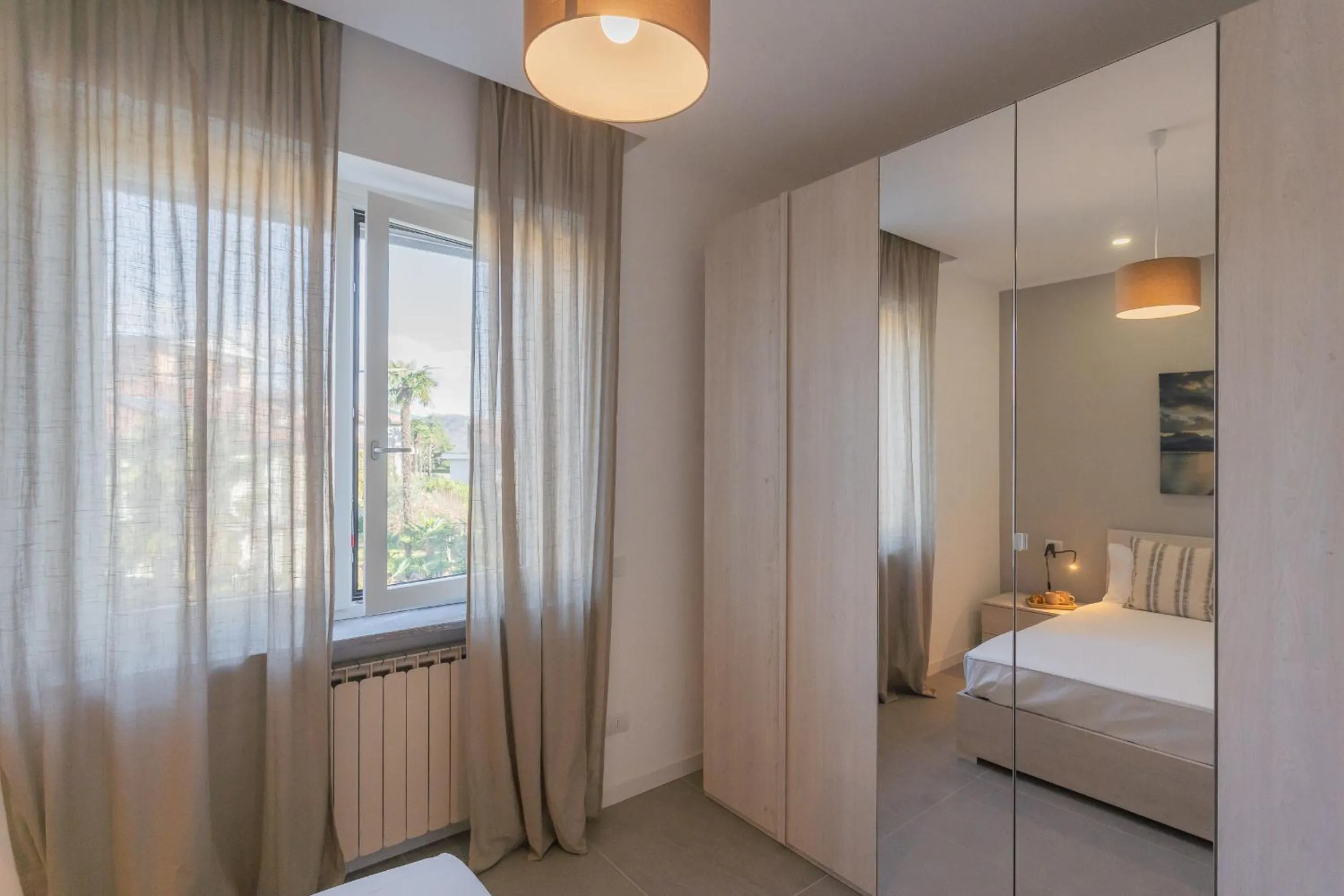 Other, Bed in Isola Felice Grandate by Rent All Como