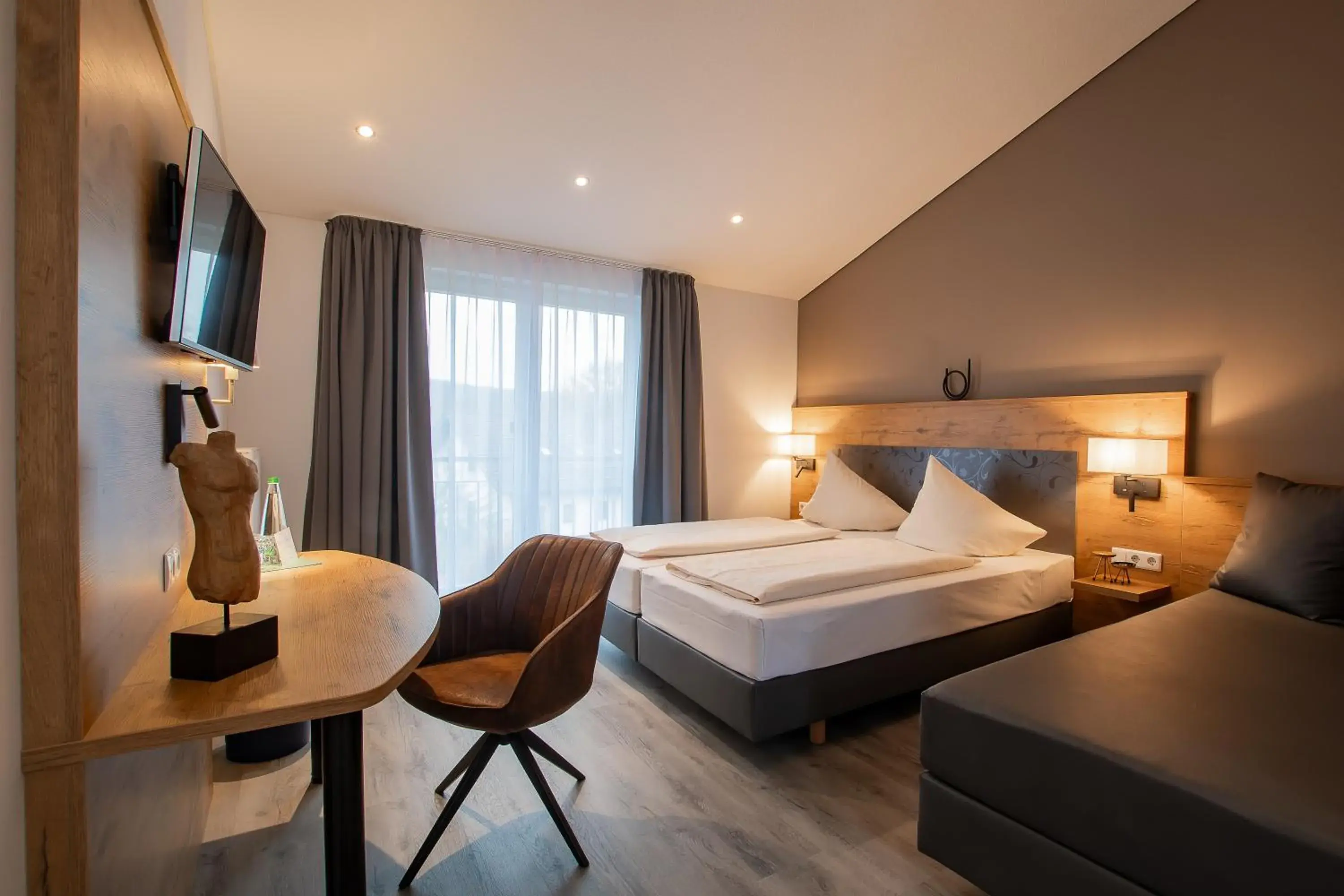 Comfort Double Room - single occupancy in Hotel & Restaurant Bestenheider Stuben Comfort Double Room - single occupancy in Hotel & Restaurant Bestenheider Stuben
