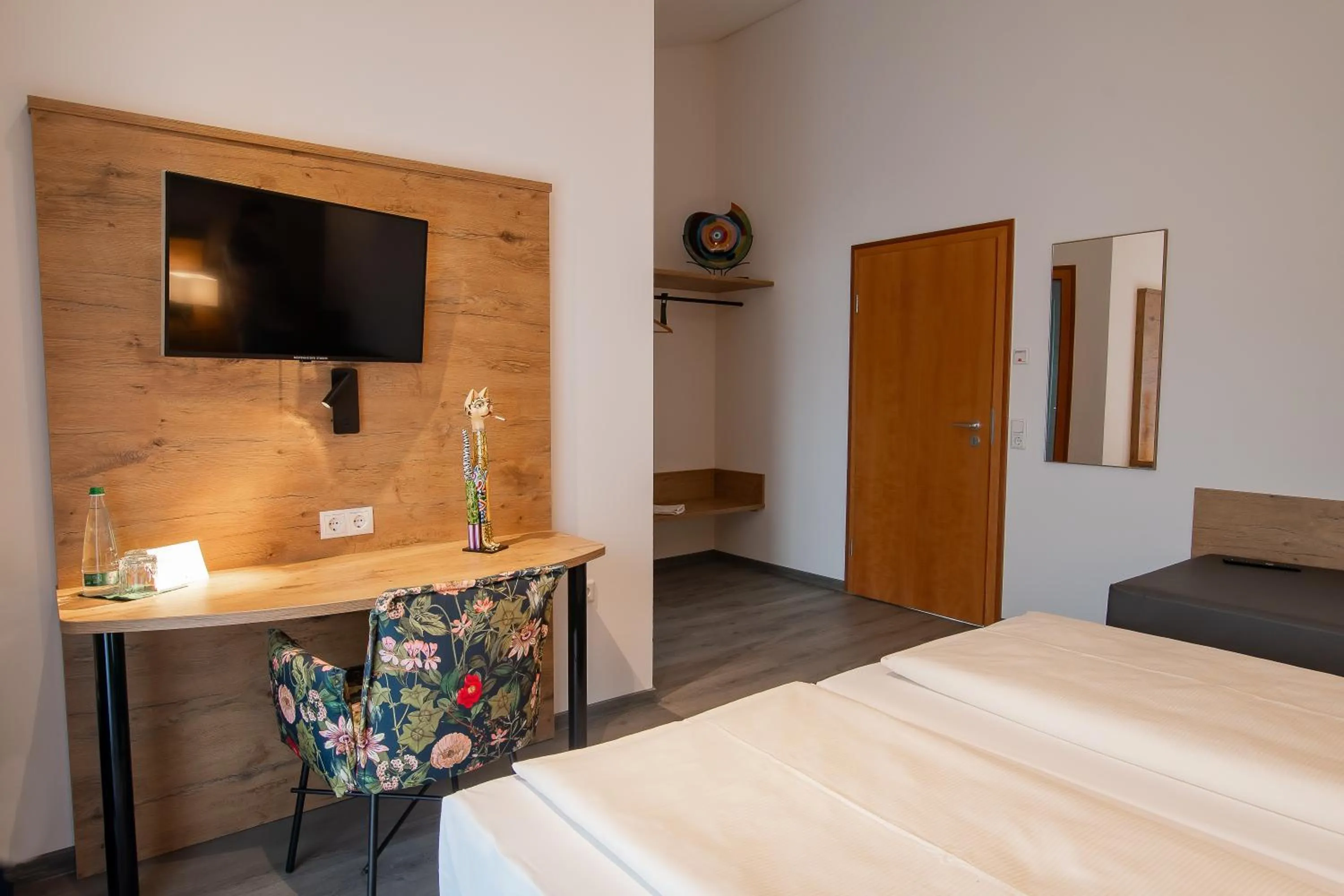 Bed in Hotel & Restaurant Bestenheider Stuben