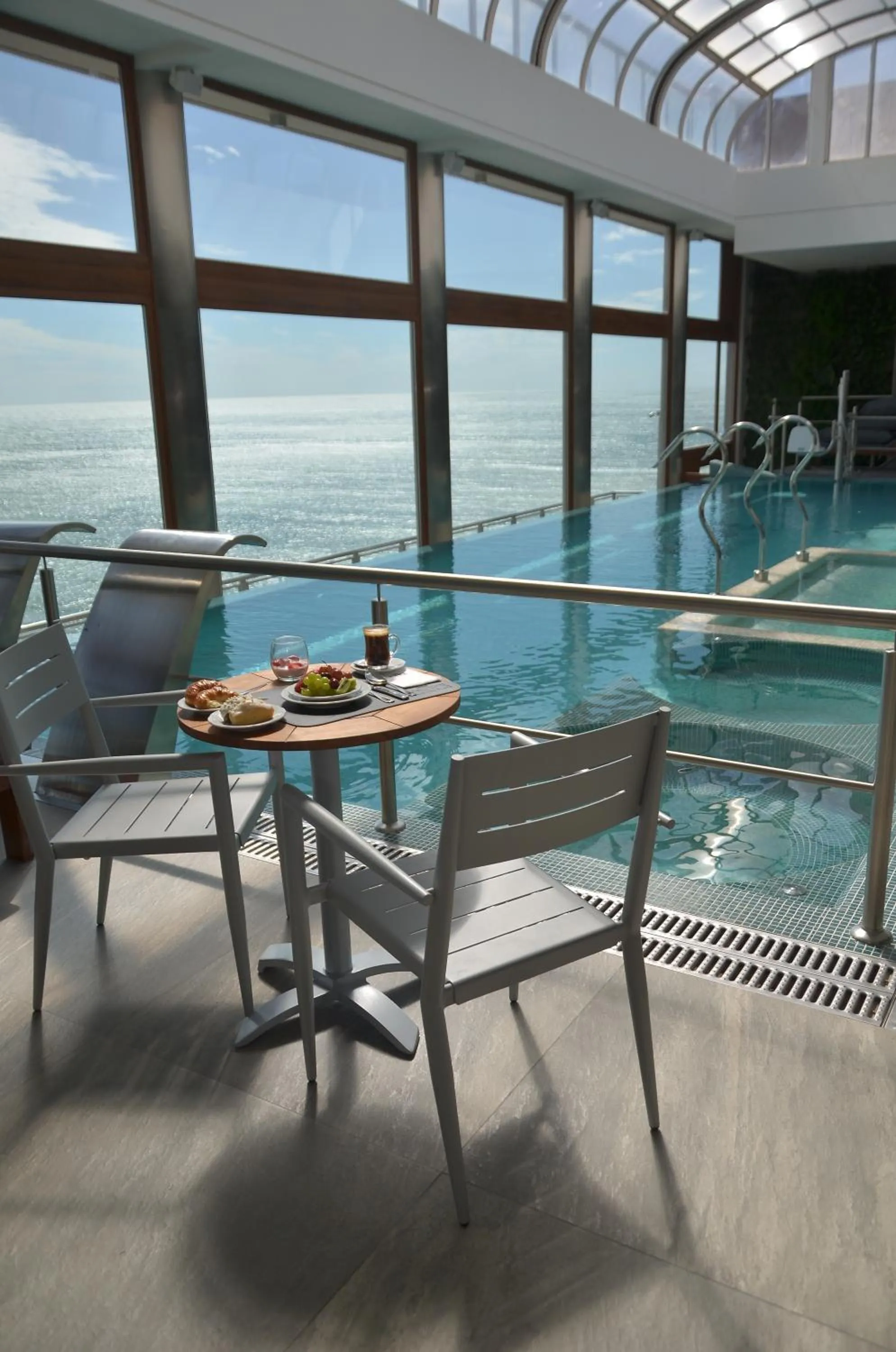 Swimming pool in HOTEL KONKE MAR DEL PLATA