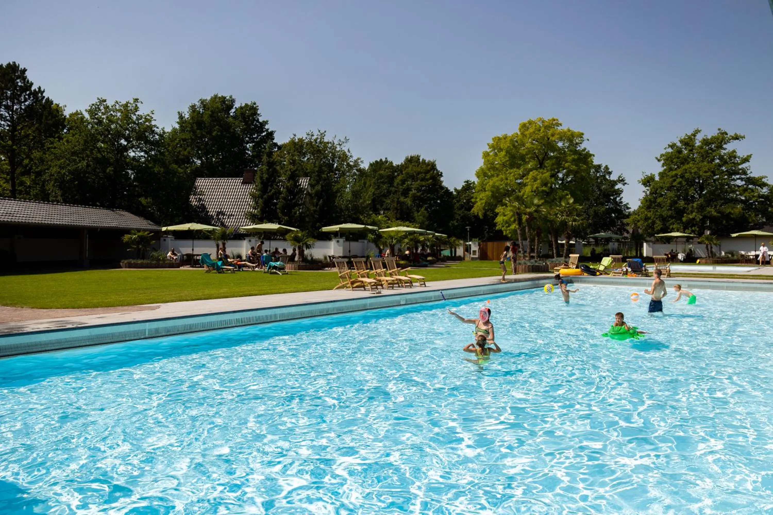 Swimming pool in Hof van Salland Hellendoorn