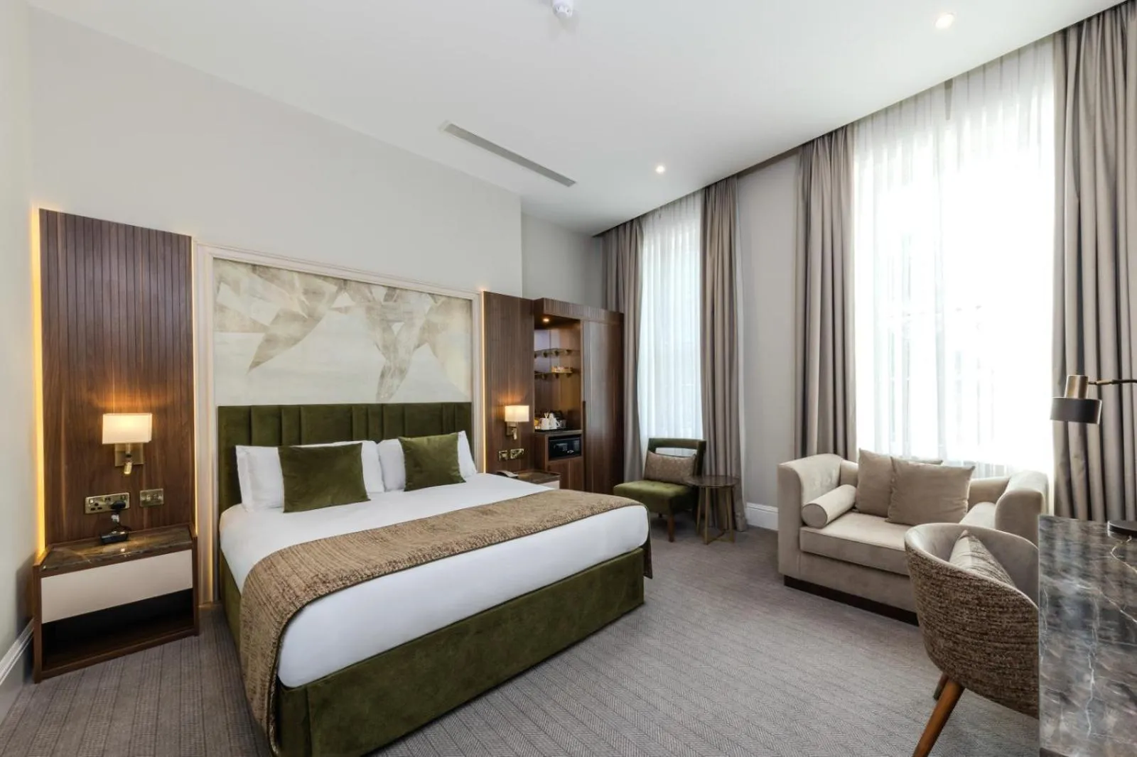 Bedroom, Bed in Best Western Premier Dover Marina Hotel & Spa