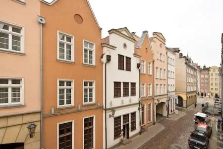 Neighbourhood in River Side Apartment Old Town