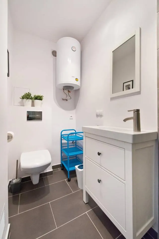 Toilet in River Side Apartment Old Town