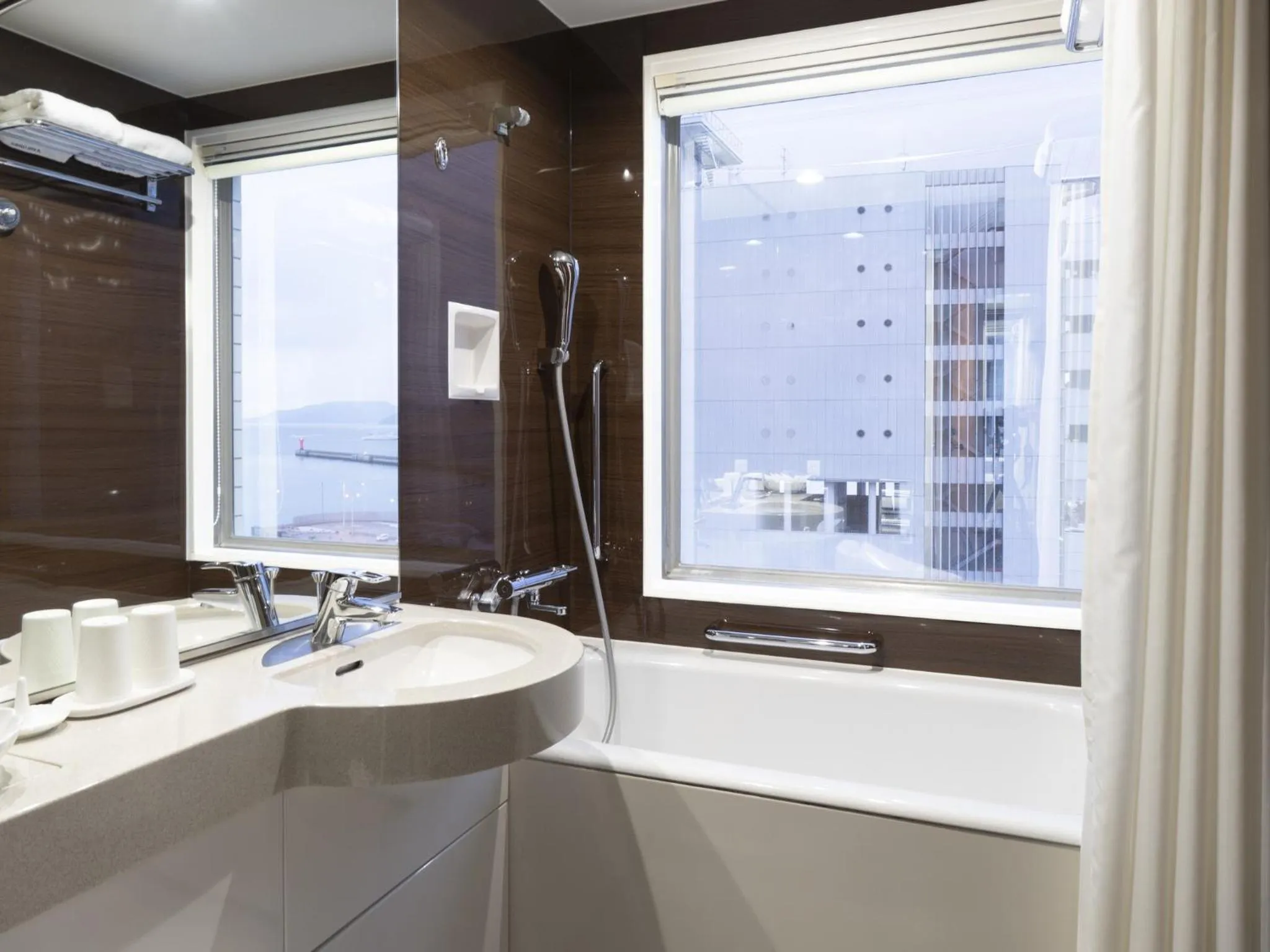 Bathroom in JR Hotel Clement Takamatsu