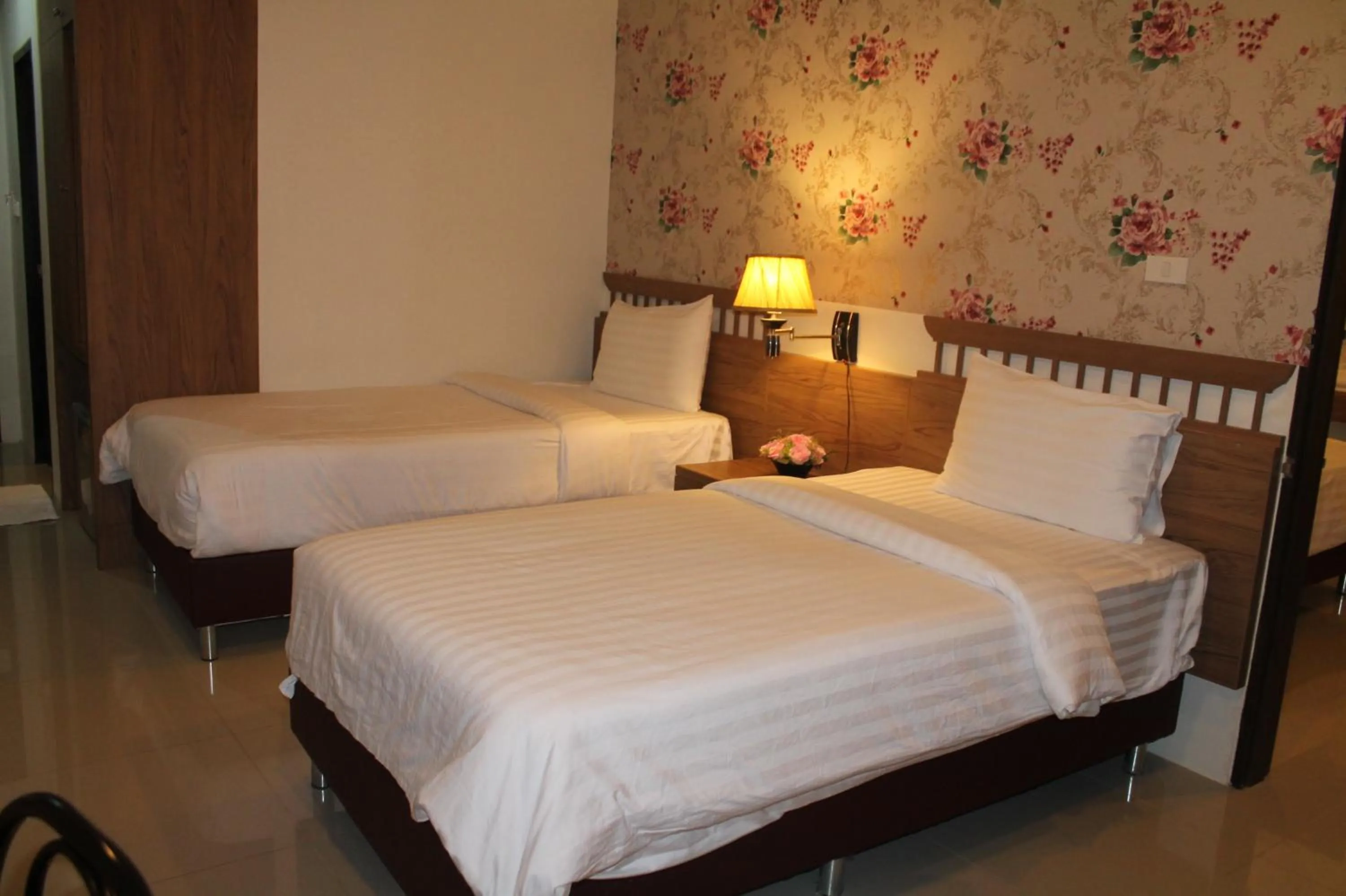 Bed in Huen Chan Thip