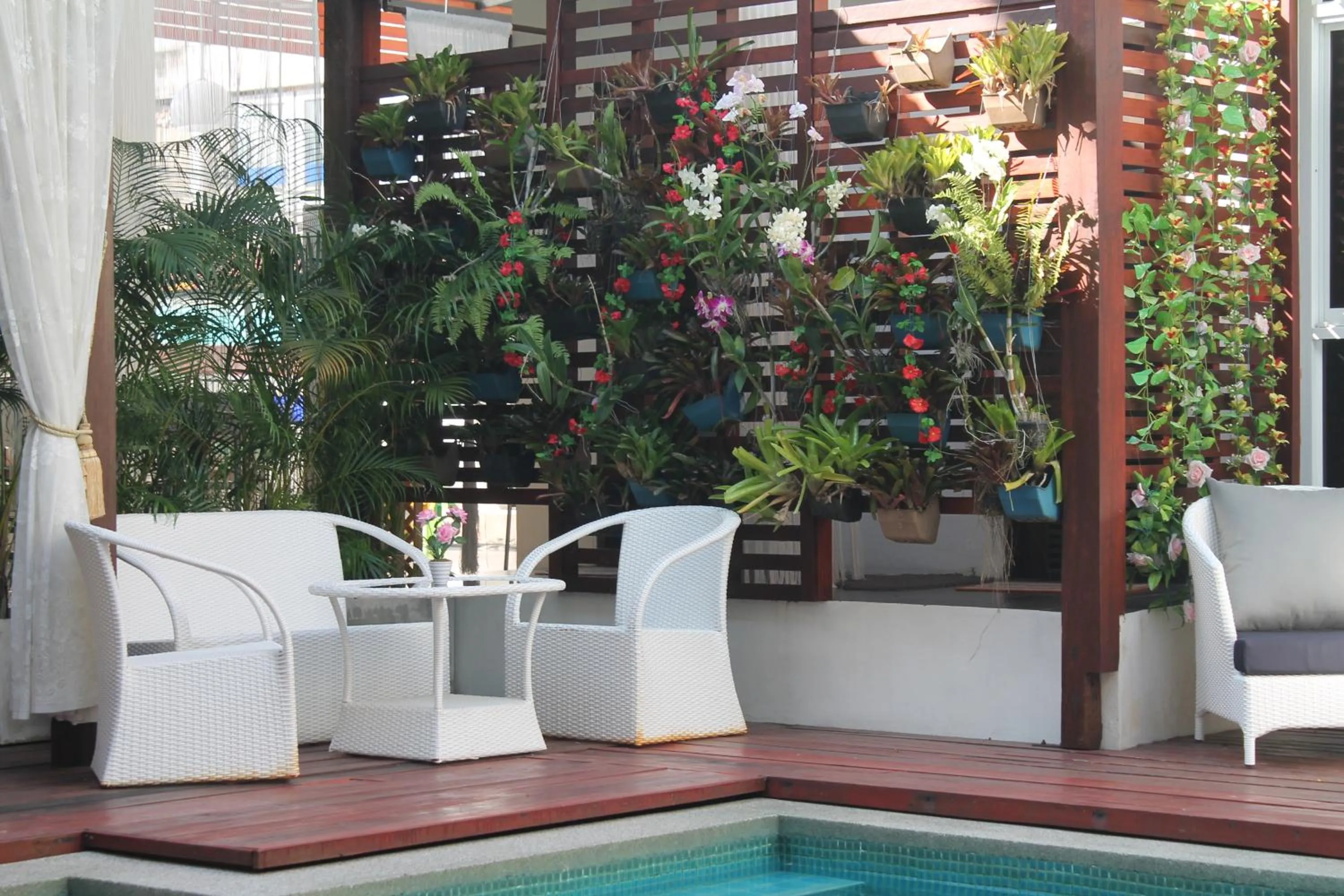 Patio in Huen Chan Thip