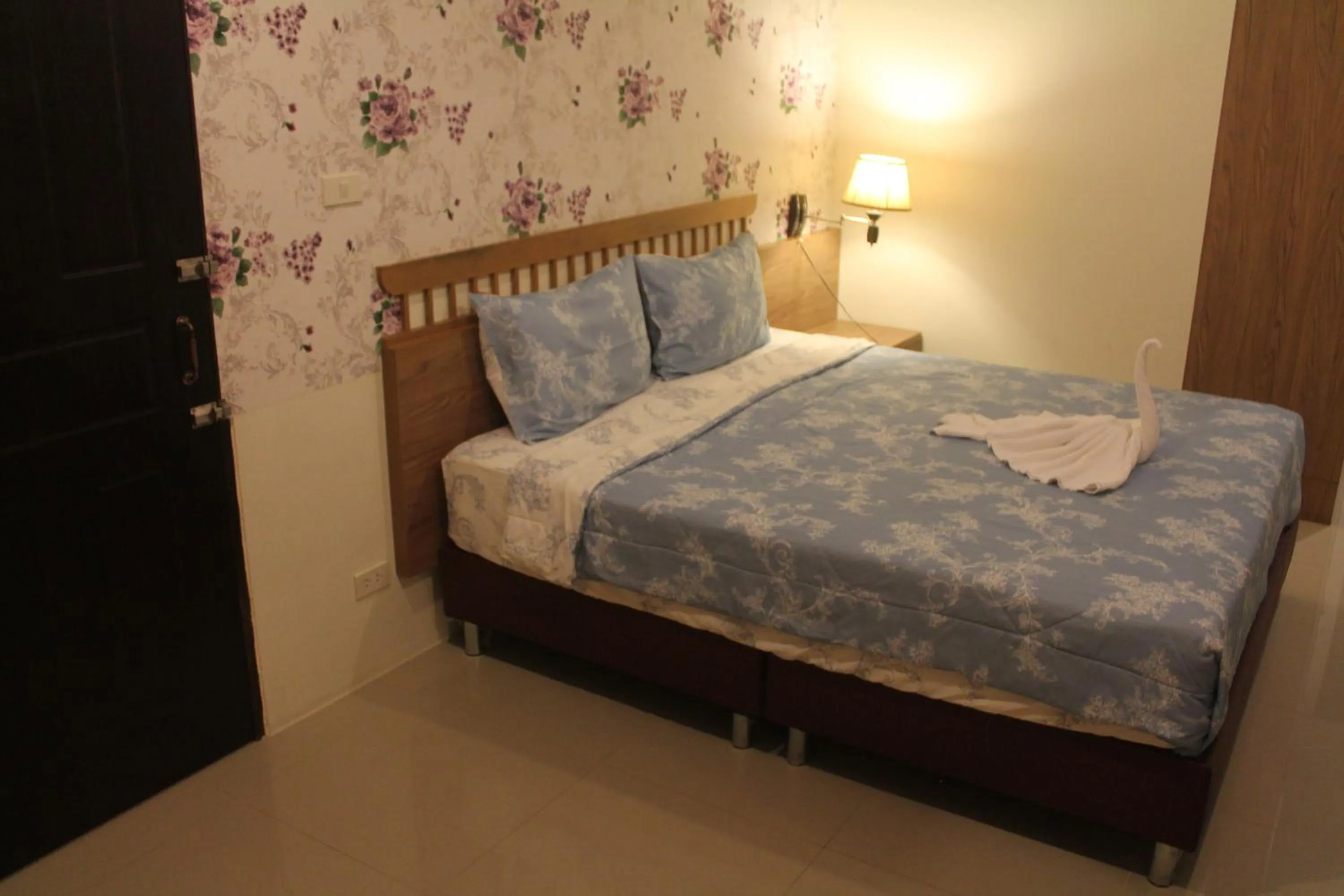 Bed in Huen Chan Thip