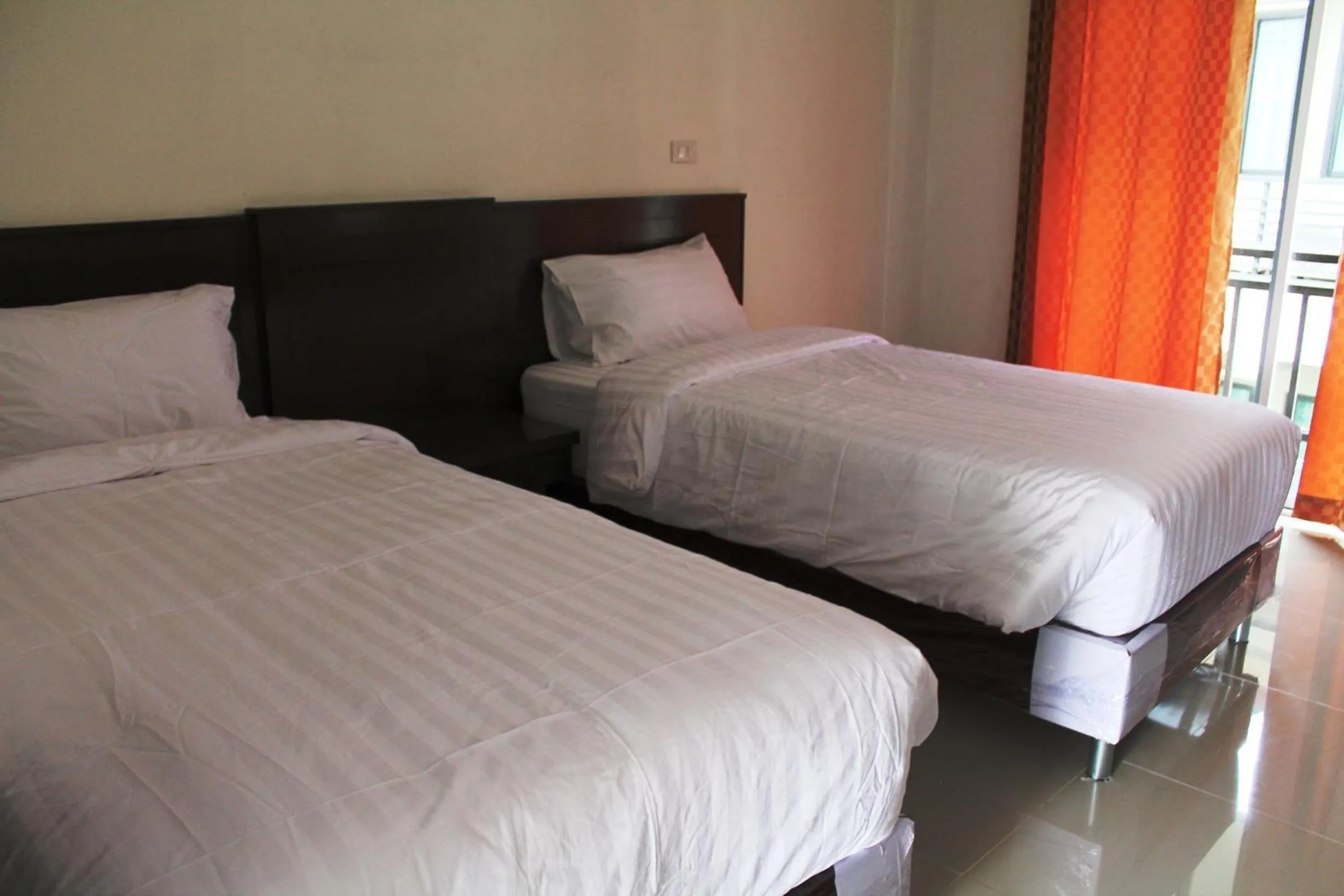 Bed in Huen Chan Thip