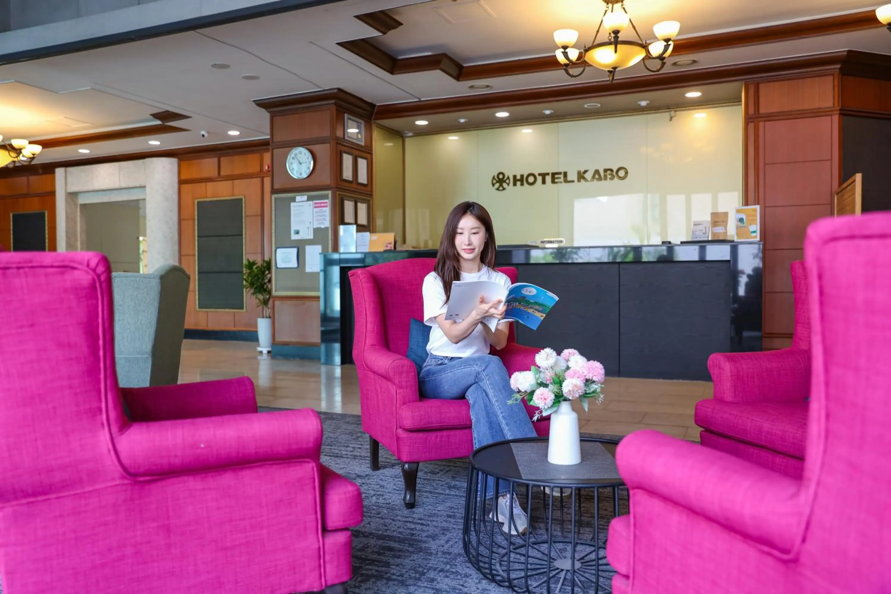 Lobby or reception in Hotel KABO