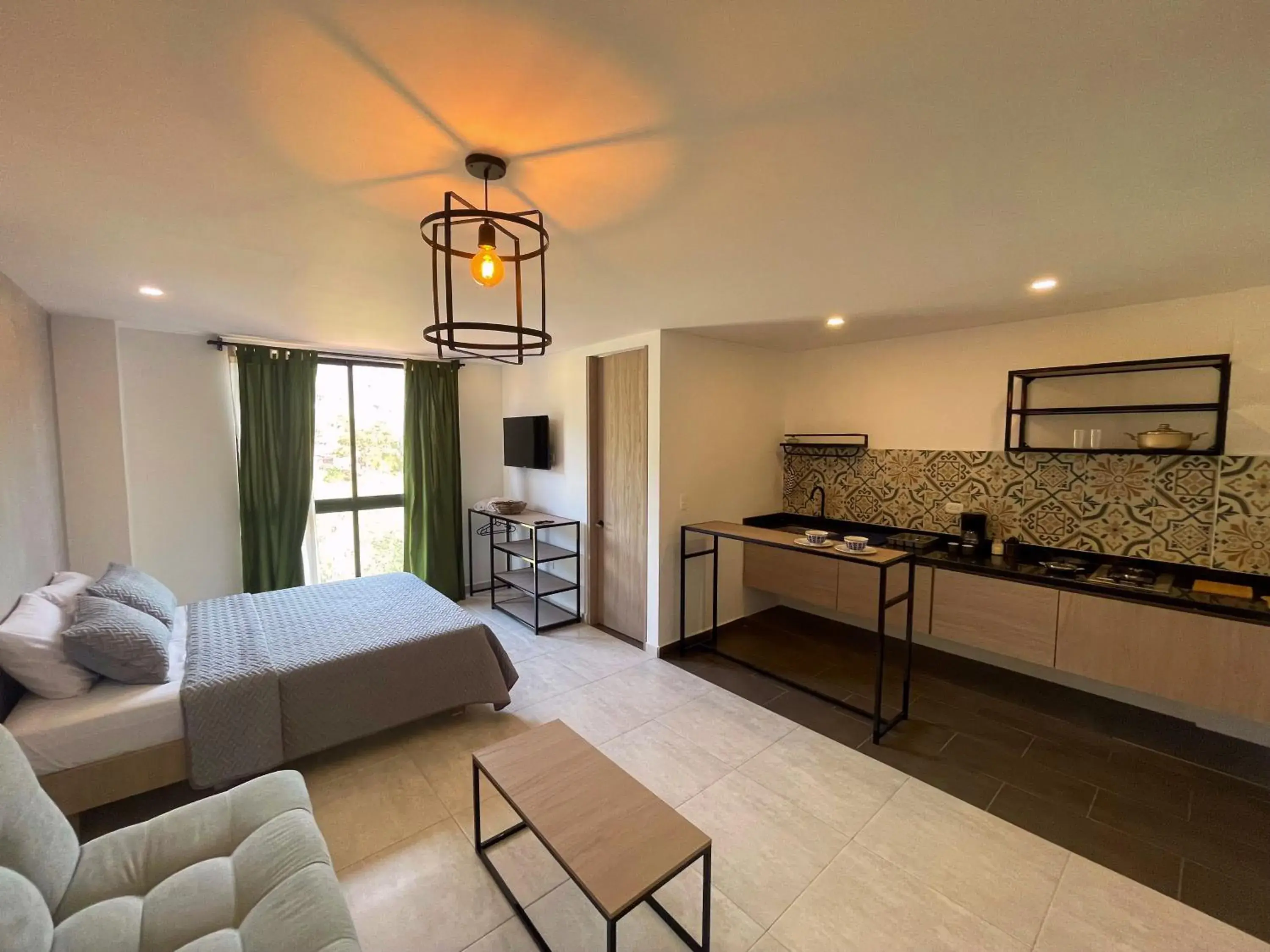 Studio Room with Mountain View in Trip Monkey del Río Studio Room with Mountain View in Trip Monkey del Río