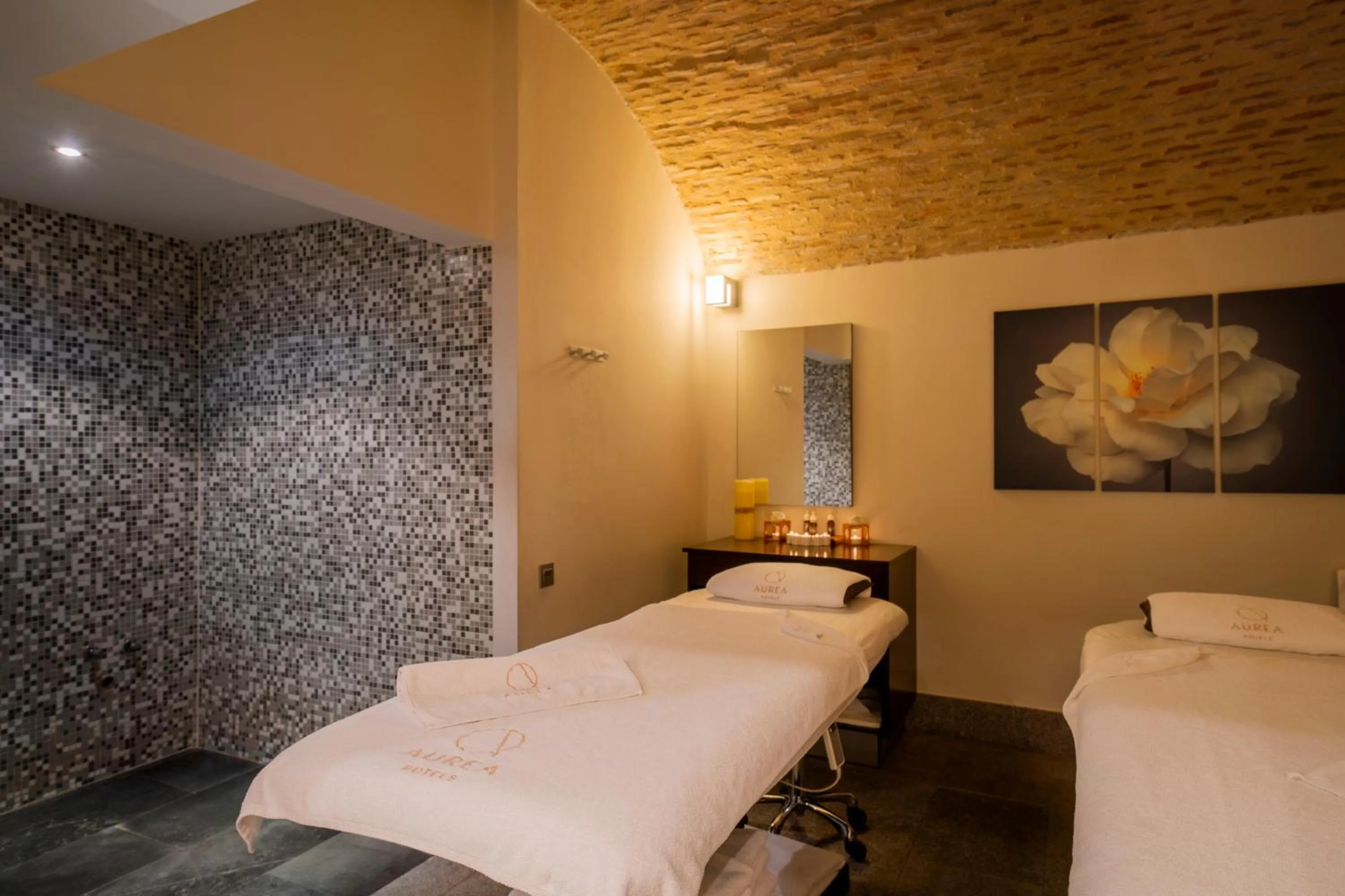 Massage in Áurea Convento Capuchinos by Eurostars Hotel Company