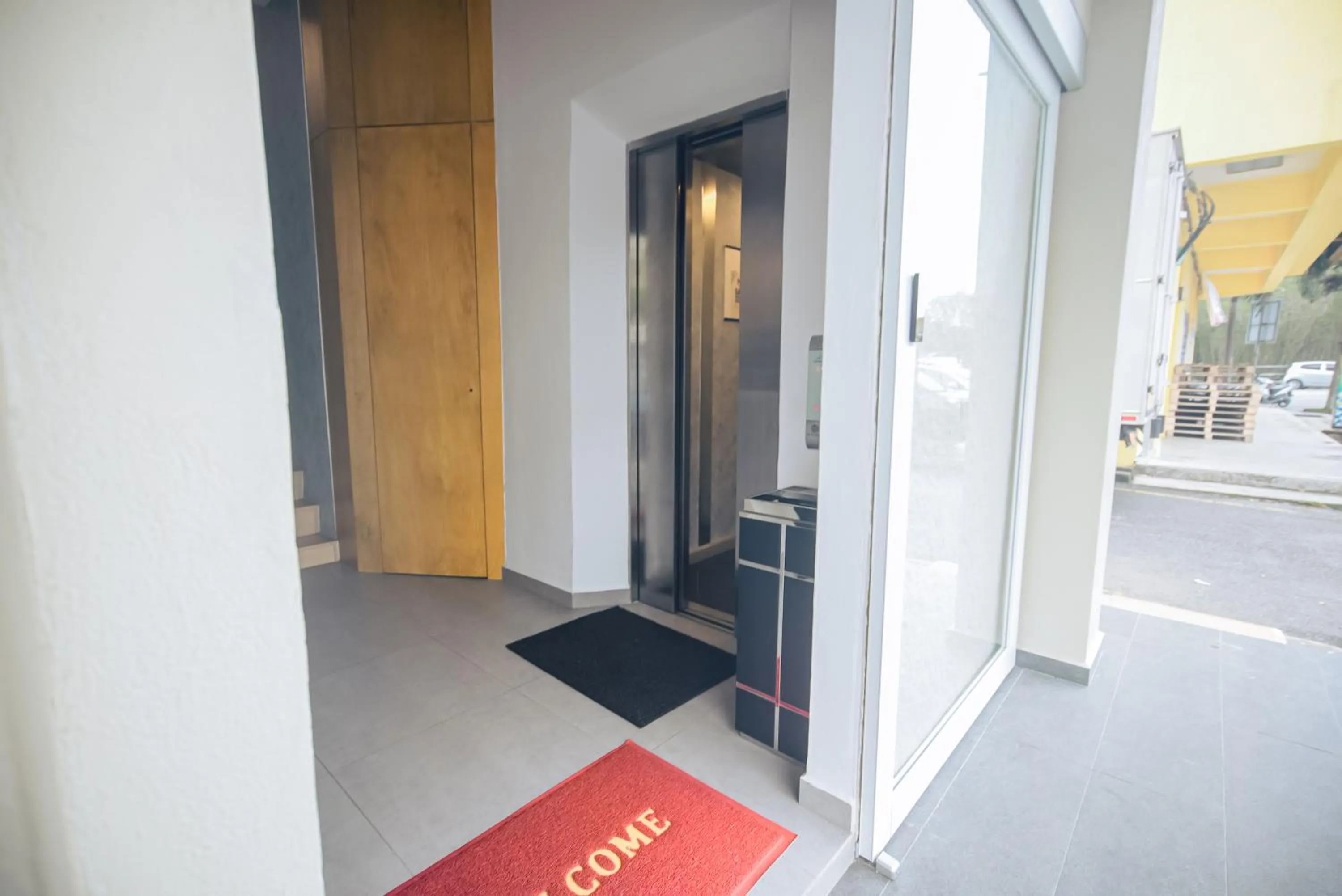 Facility for disabled guests in Double H Boutique Hotel