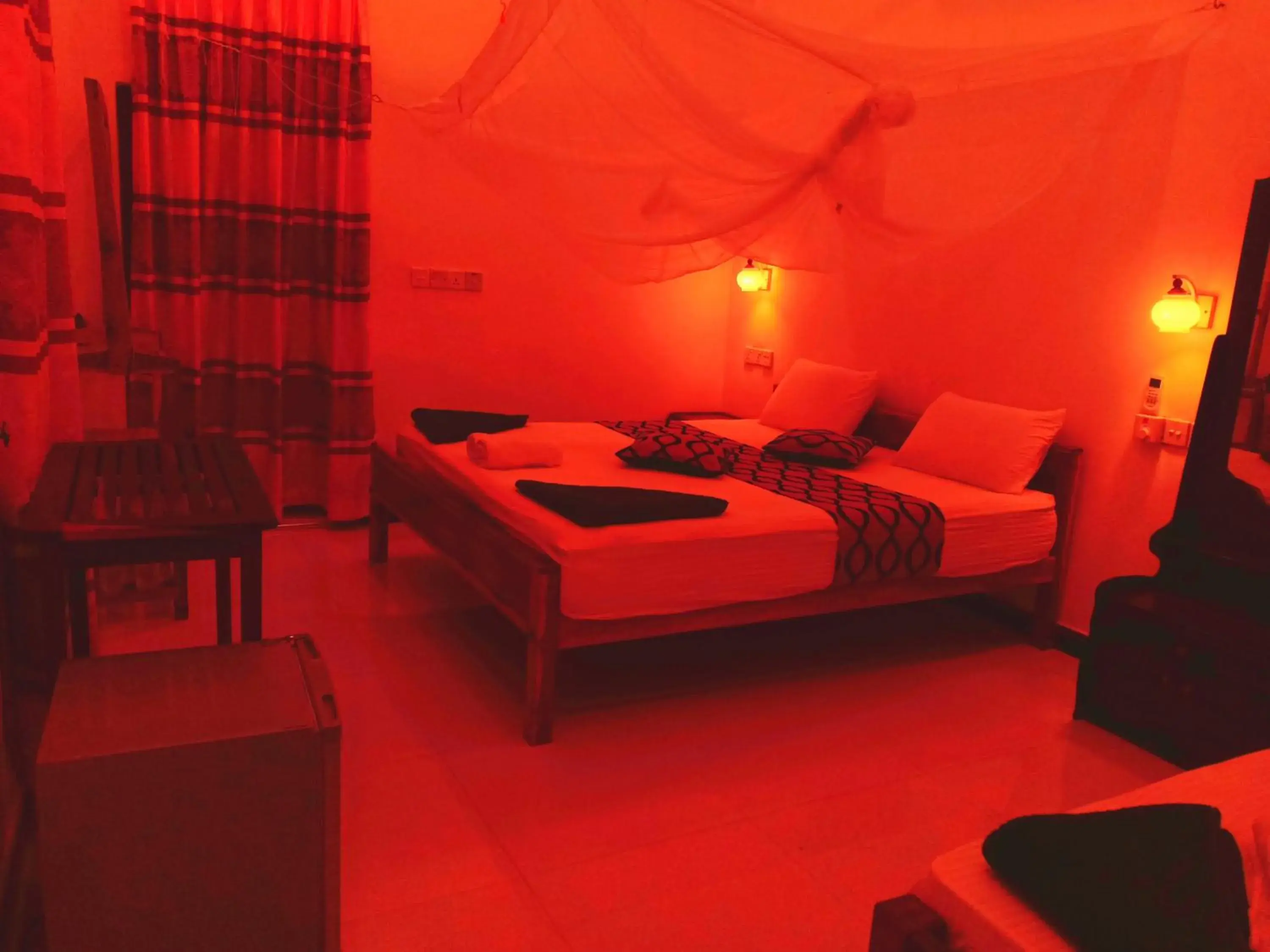 Deluxe Double Room with Balcony - single occupancy in SURF & SAND Hotel Arugambay Deluxe Double Room with Balcony - single occupancy in SURF & SAND Hotel Arugambay