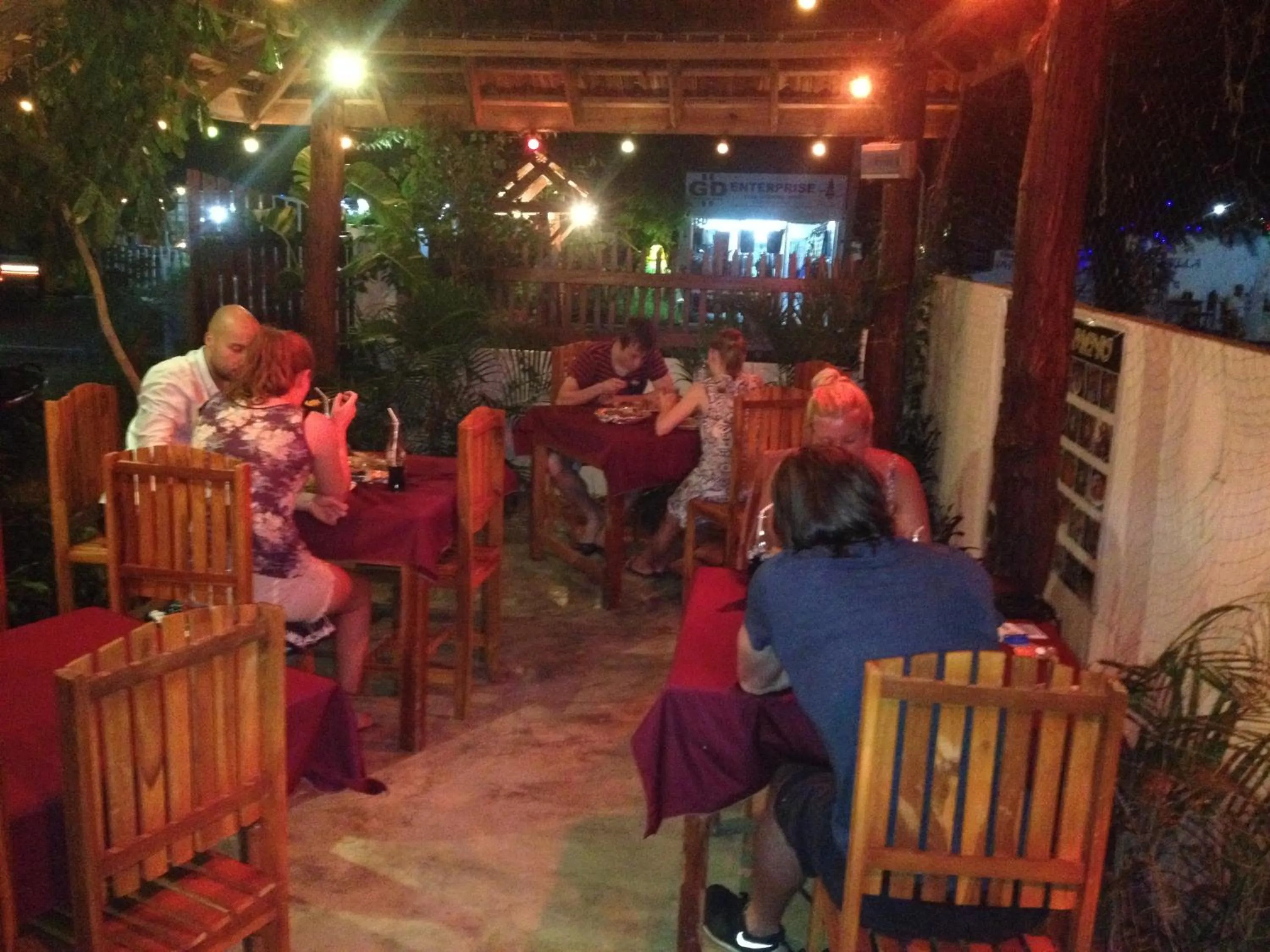 Lounge or bar in SURF & SAND Hotel Arugambay