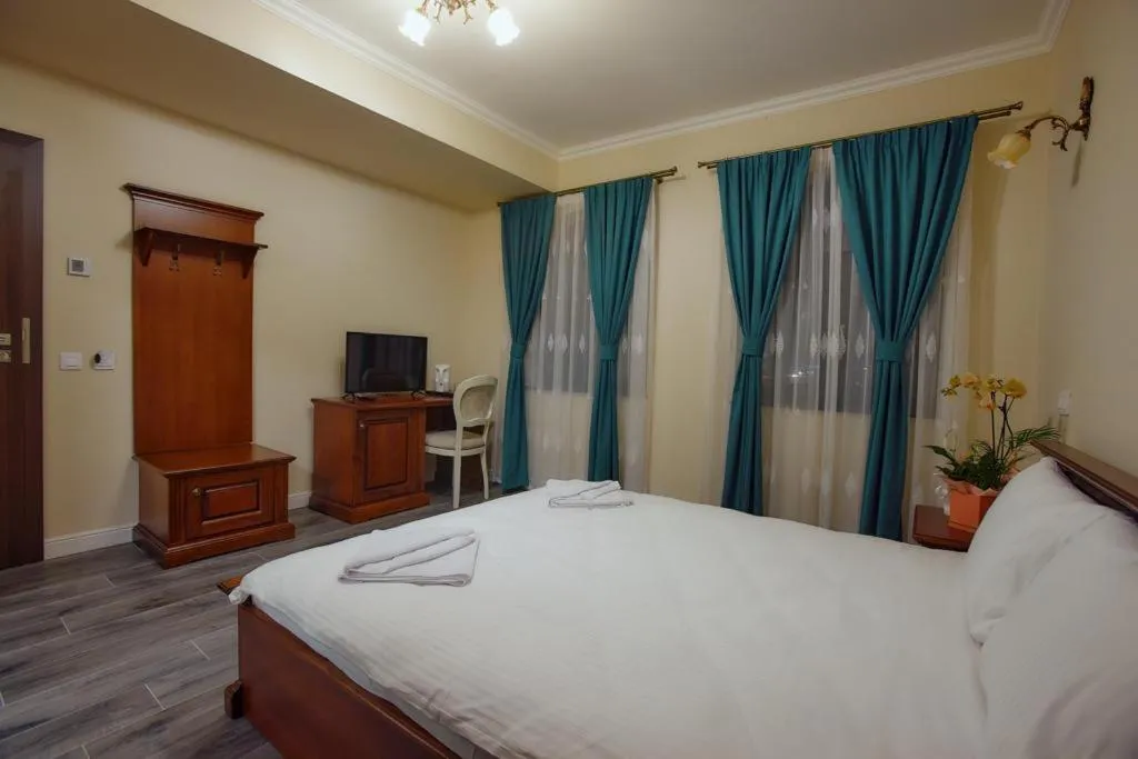 Bed in Hotel Imperium