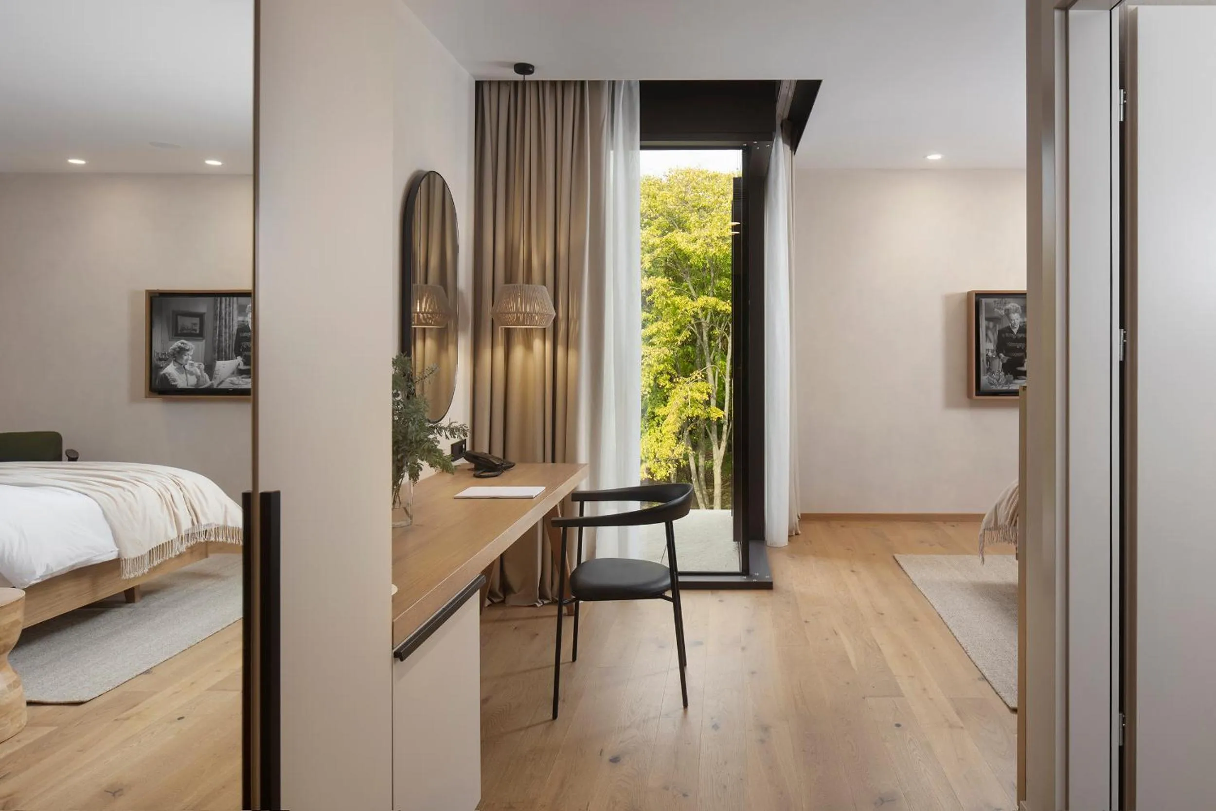 hair dresser, Bed in Hotel Materra