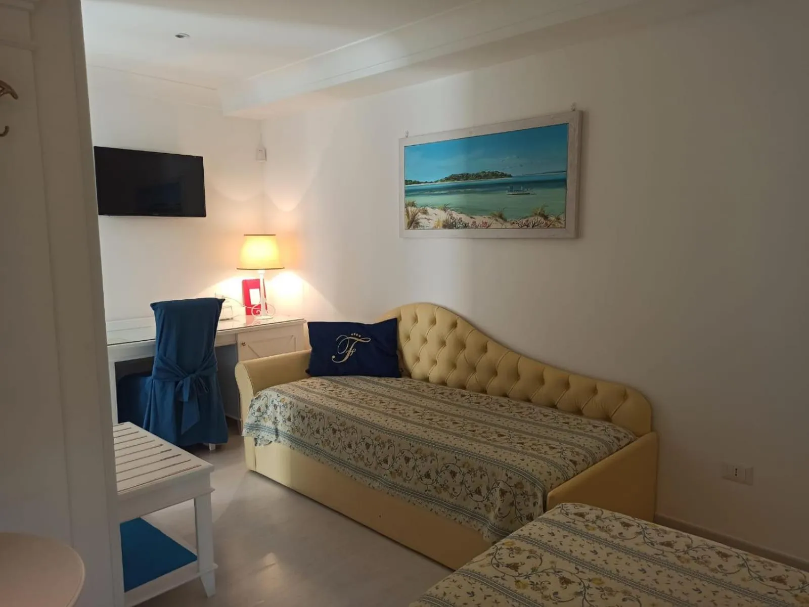 Bed in Falli Exclusive Rooms and Breakfast -Boutique B&B-