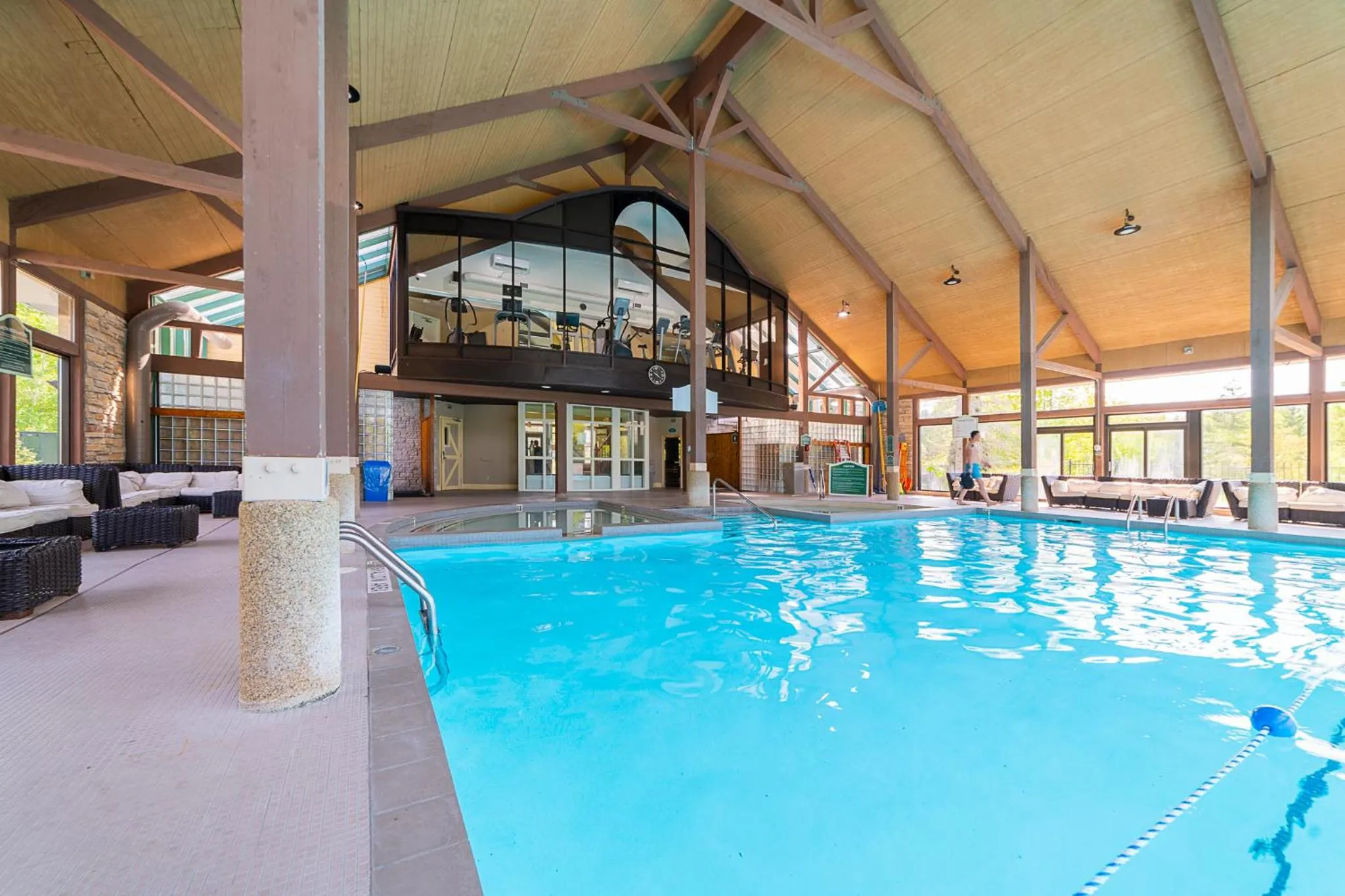 Swimming pool in Horseshoe Valley Suites - The Evergreen