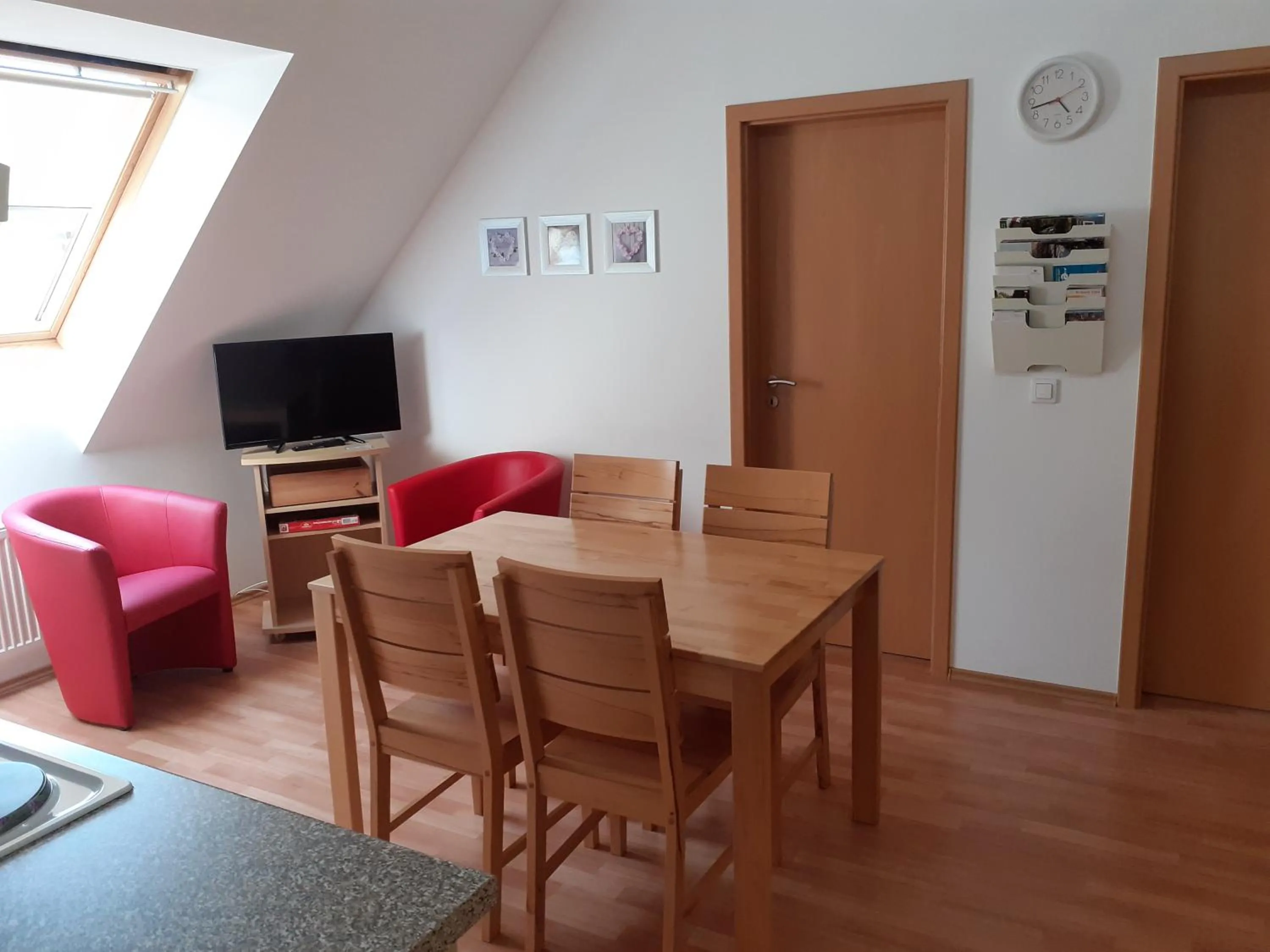 TV and multimedia in Tisá 488