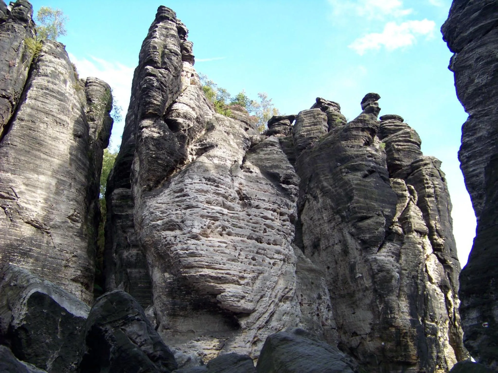 Nearby landmark in Tisá 488